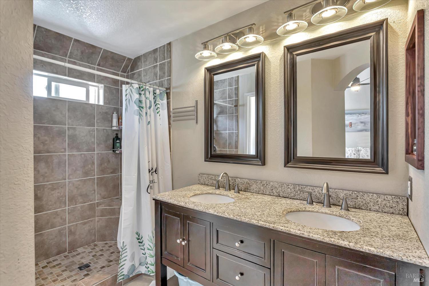 Detail Gallery Image 17 of 29 For 113 Amberwood Ct, Vacaville,  CA 95688 - 4 Beds | 2 Baths