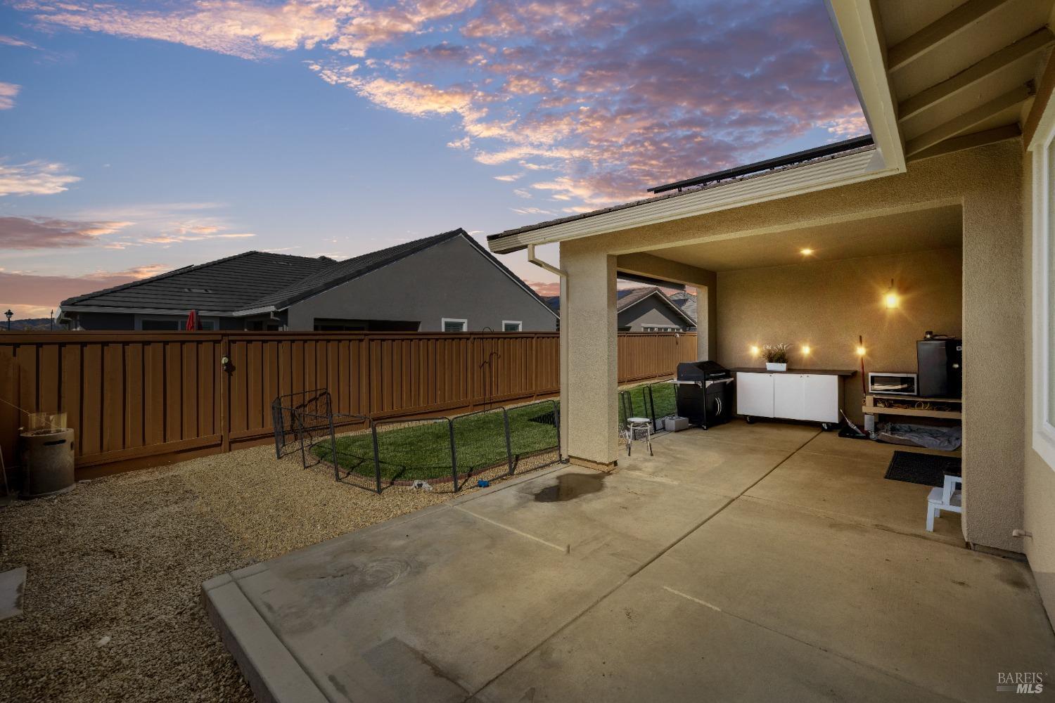 Detail Gallery Image 36 of 43 For 4000 Barrel Ct, Vacaville,  CA 95687 - 3 Beds | 2 Baths
