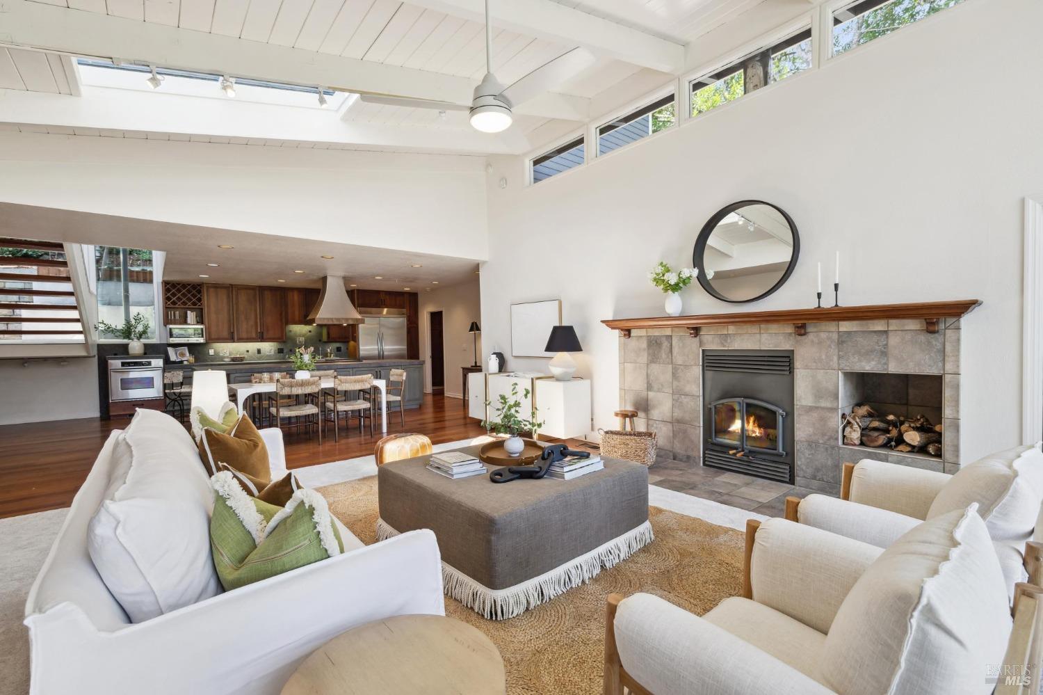 Detail Gallery Image 20 of 88 For 419 Marin Ave, Mill Valley,  CA 94941 - 6 Beds | 4/2 Baths