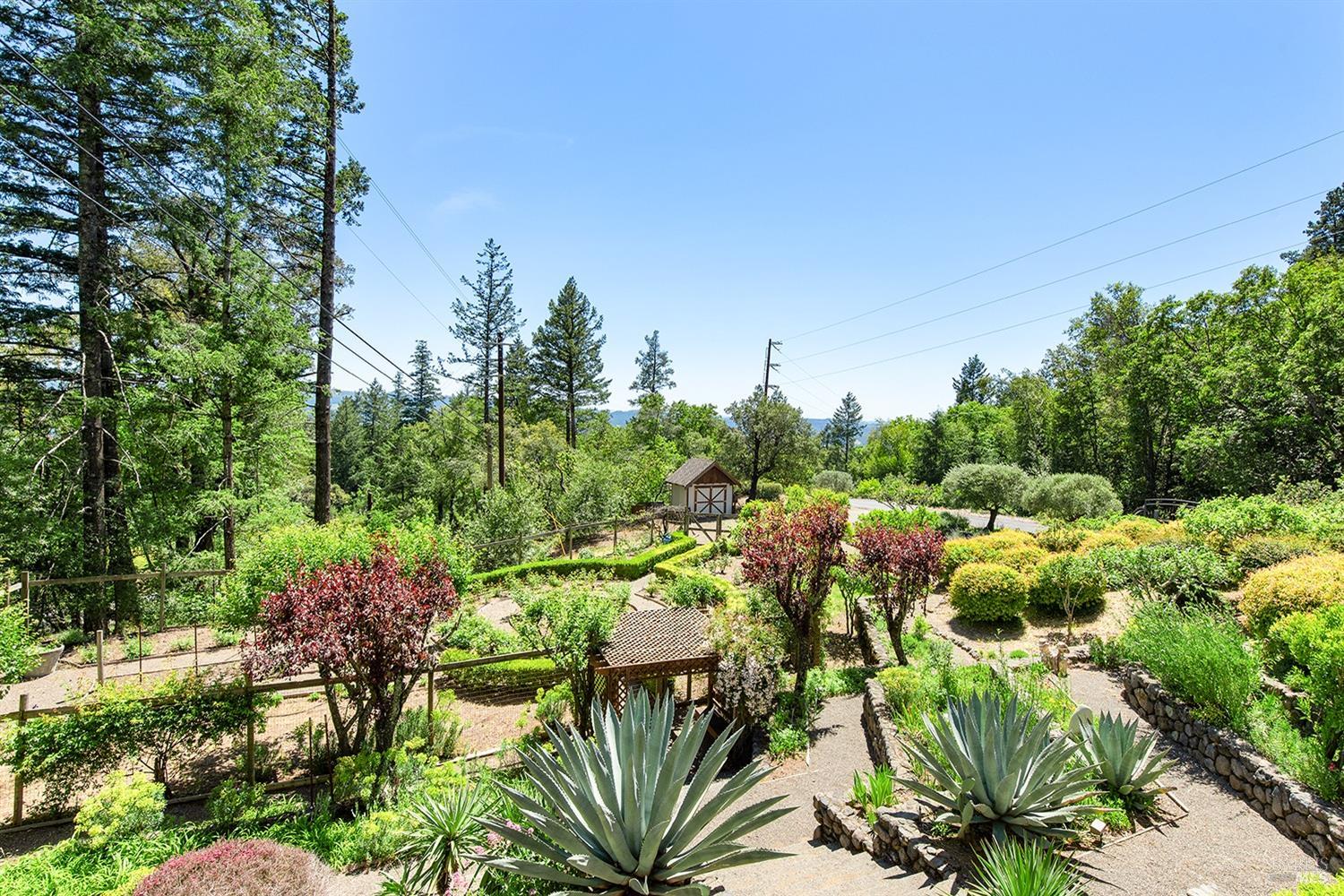 Detail Gallery Image 23 of 25 For 4461 Lake County Hwy, Calistoga,  CA 94515 - 2 Beds | 1/1 Baths
