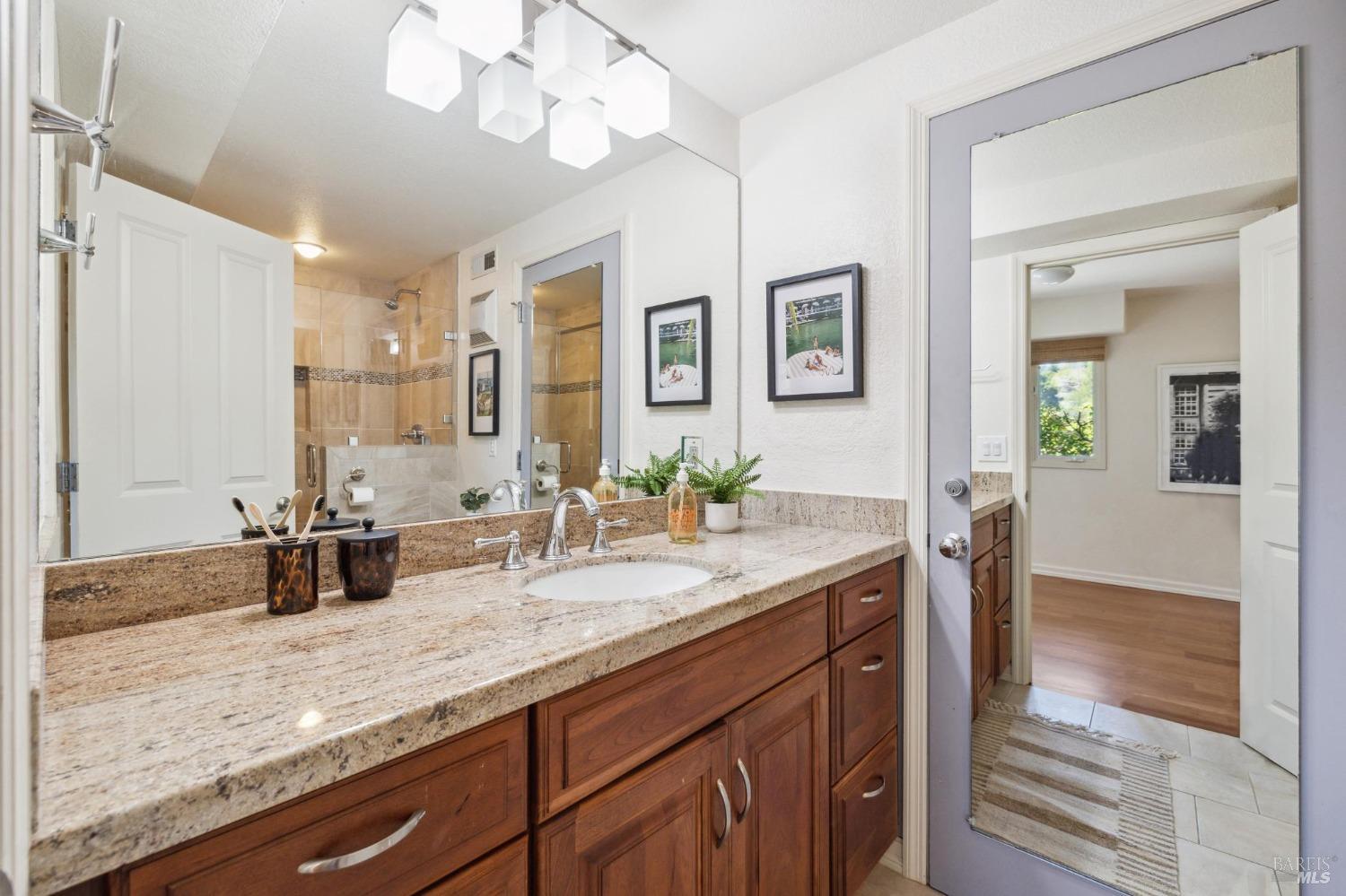 Detail Gallery Image 7 of 88 For 419 Marin Ave, Mill Valley,  CA 94941 - 6 Beds | 4/2 Baths