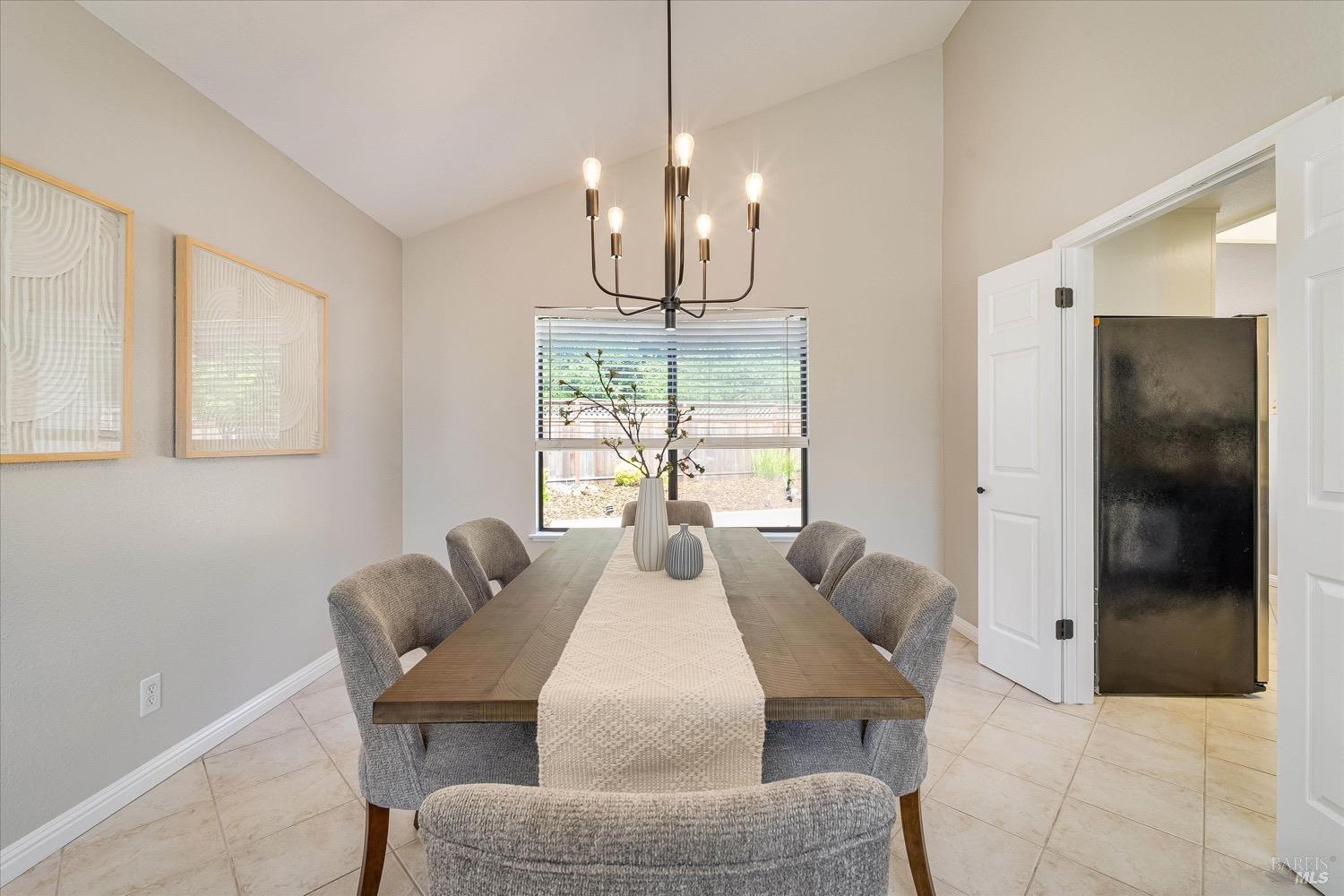 Detail Gallery Image 17 of 61 For 1025 Charlson Way, Napa,  CA 94558 - 3 Beds | 2/1 Baths