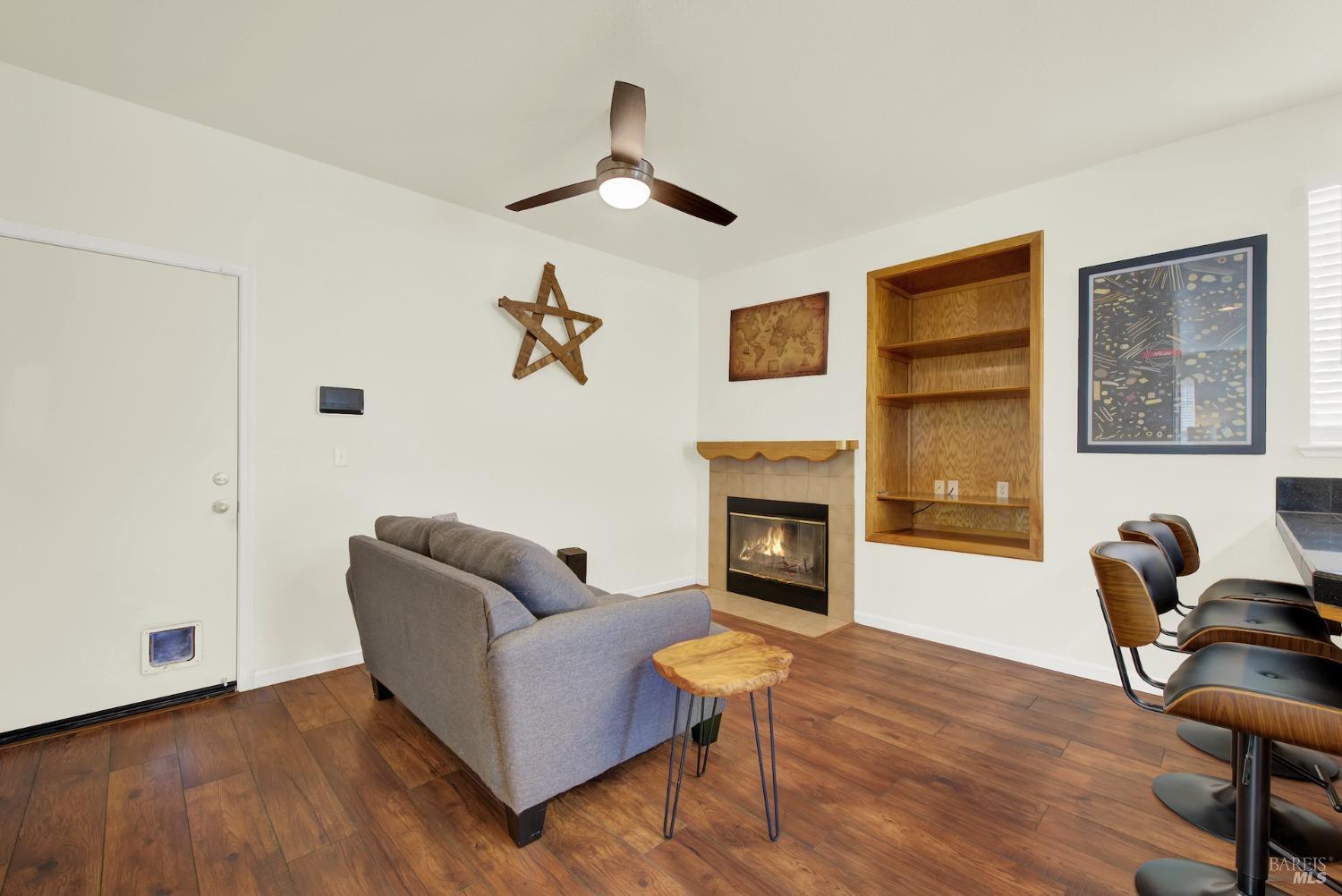 Detail Gallery Image 23 of 60 For 561 Chateau Way, Vacaville,  CA 95687 - 3 Beds | 2/1 Baths