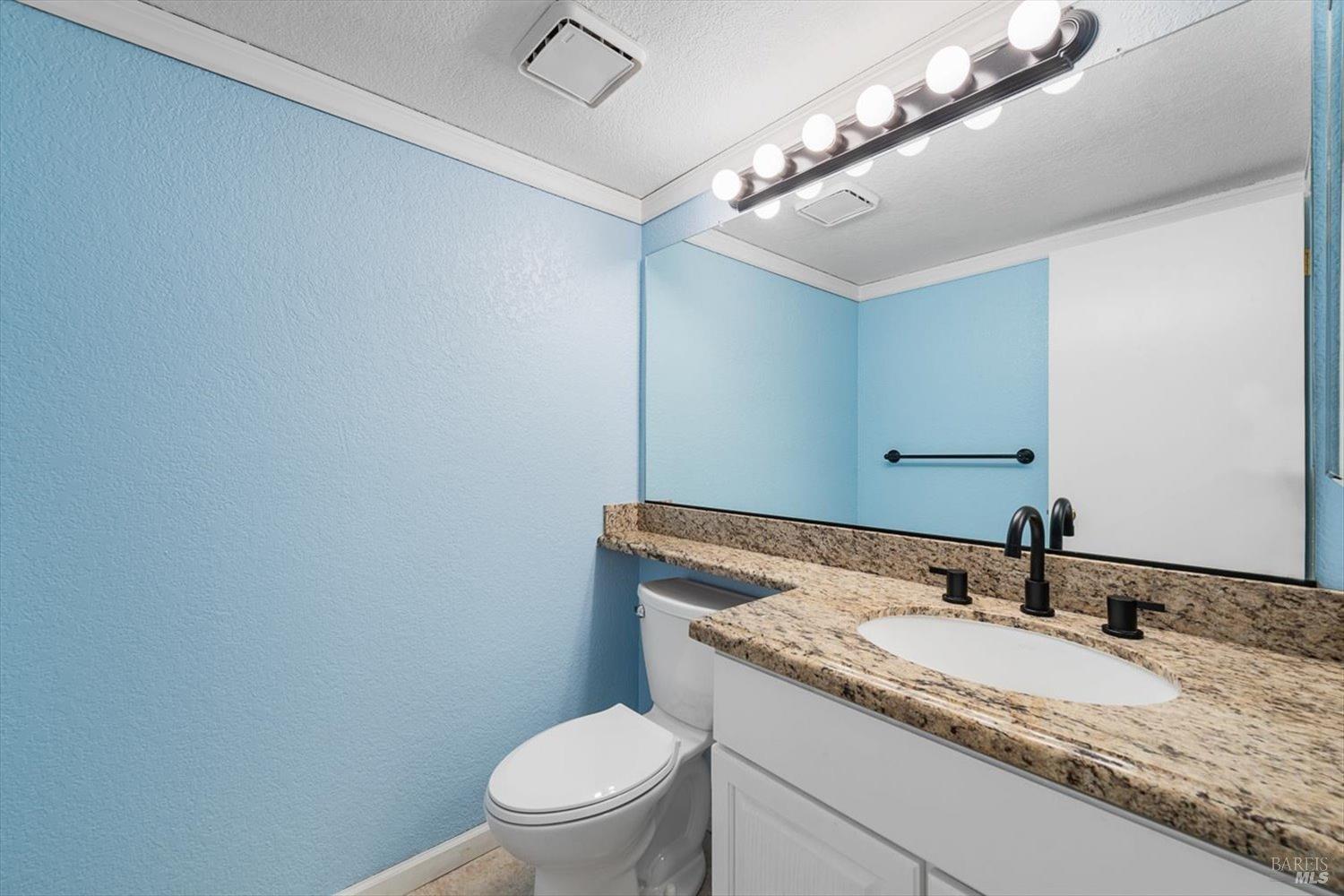 Detail Gallery Image 19 of 45 For 260 Kirkwood Ct, Vacaville,  CA 95687 - 4 Beds | 2/1 Baths