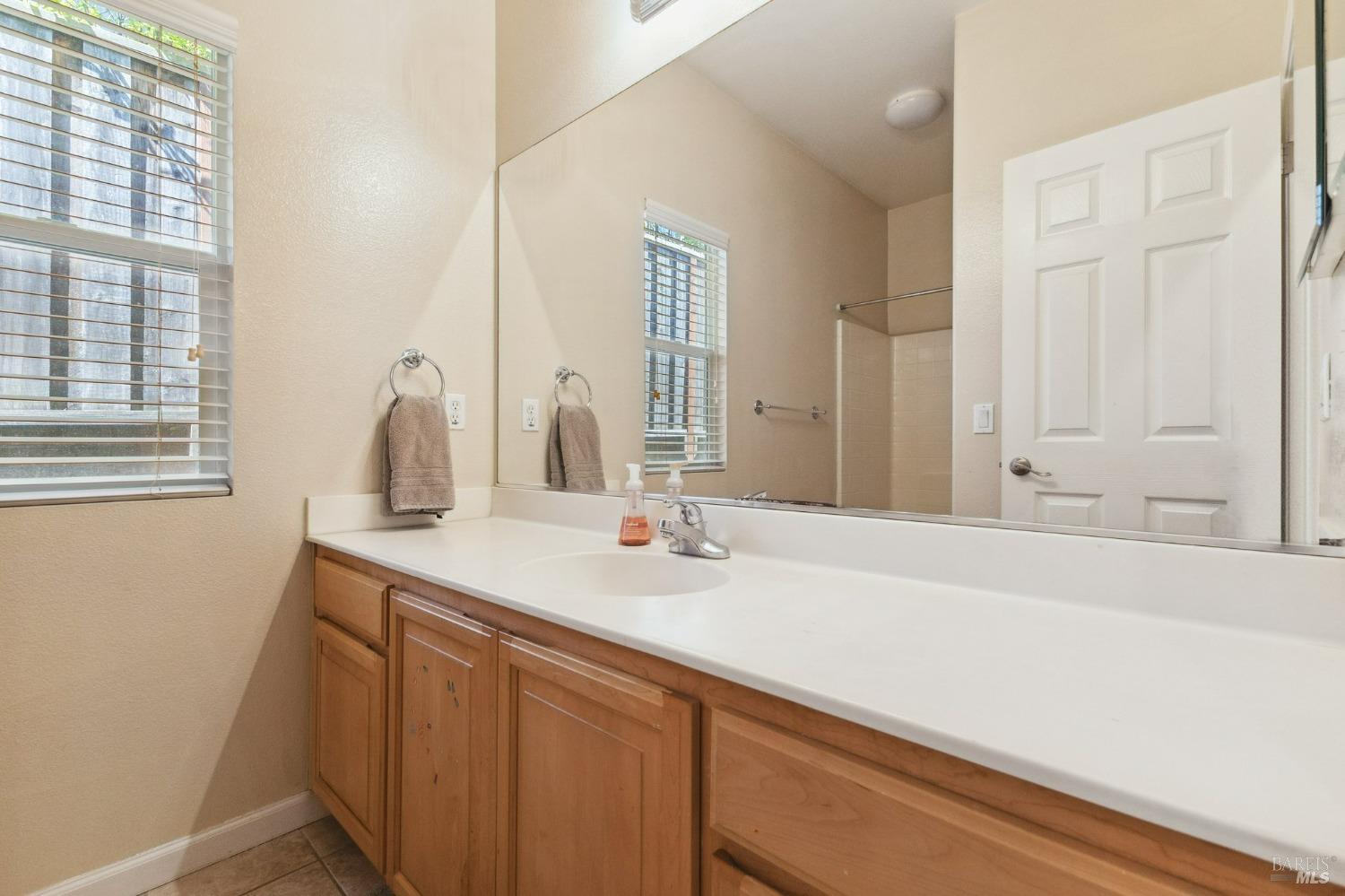 Detail Gallery Image 6 of 19 For 312 Pepperwood Dr, Cloverdale,  CA 95425 - 2 Beds | 2 Baths