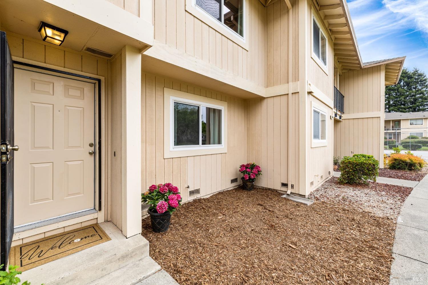 Detail Gallery Image 1 of 29 For 7107 Camino Colegio Unkn, Rohnert Park,  CA 94928 - 2 Beds | 1/1 Baths