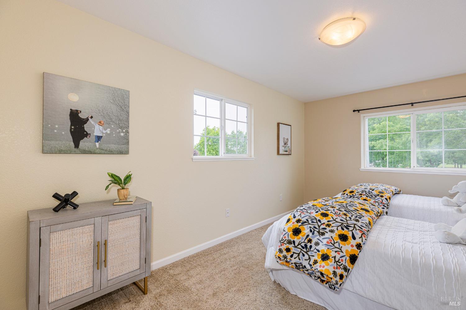 Detail Gallery Image 23 of 42 For 1412 Middlebrook Way, Rohnert Park,  CA 94928 - 3 Beds | 2/1 Baths
