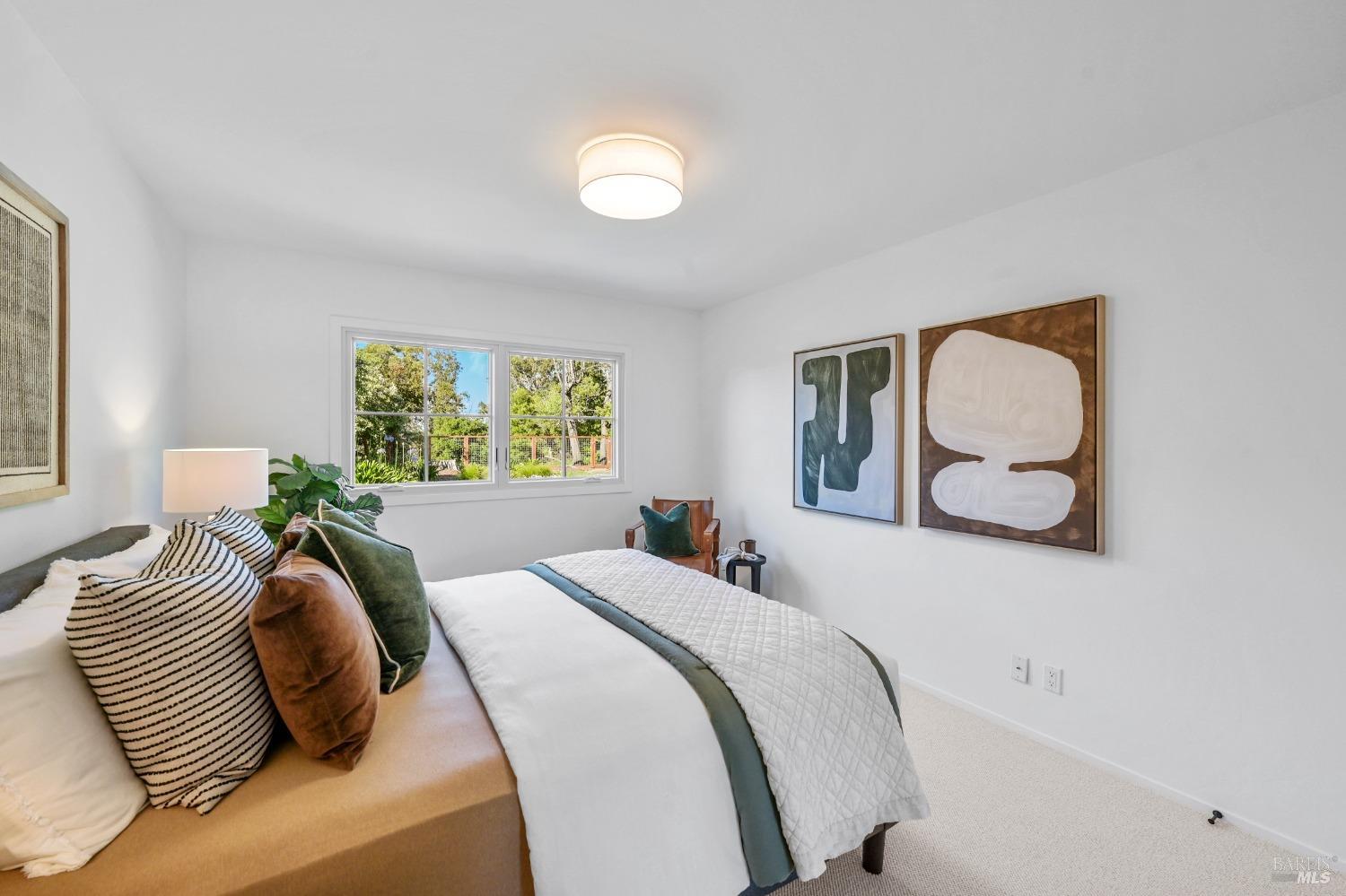 Detail Gallery Image 13 of 38 For 86 Granada Dr, Corte Madera,  CA 94925 - 4 Beds | 2 Baths