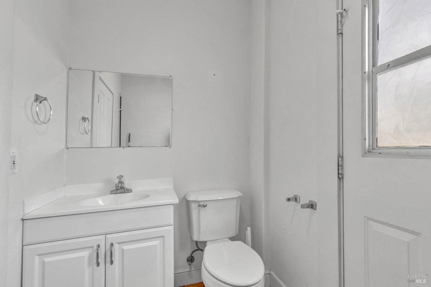 Detail Gallery Image 16 of 39 For 708 Alameda St, Vallejo,  CA 94590 - 2 Beds | 1/1 Baths