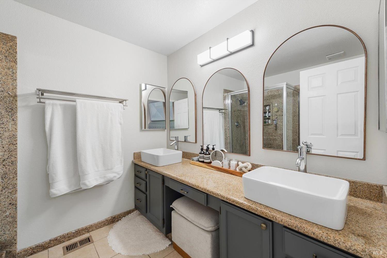Detail Gallery Image 16 of 32 For 118 Village Ct, Vacaville,  CA 95687 - 3 Beds | 2 Baths