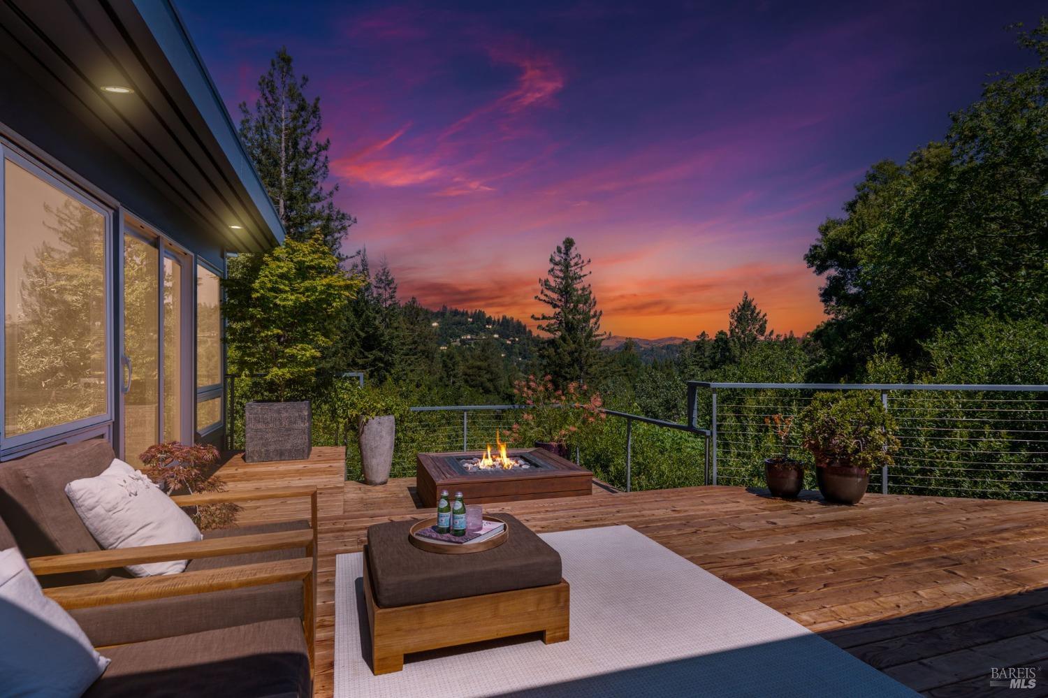 Detail Gallery Image 1 of 59 For 72 Upper Briar Rd, Kentfield,  CA 94904 - 4 Beds | 3 Baths