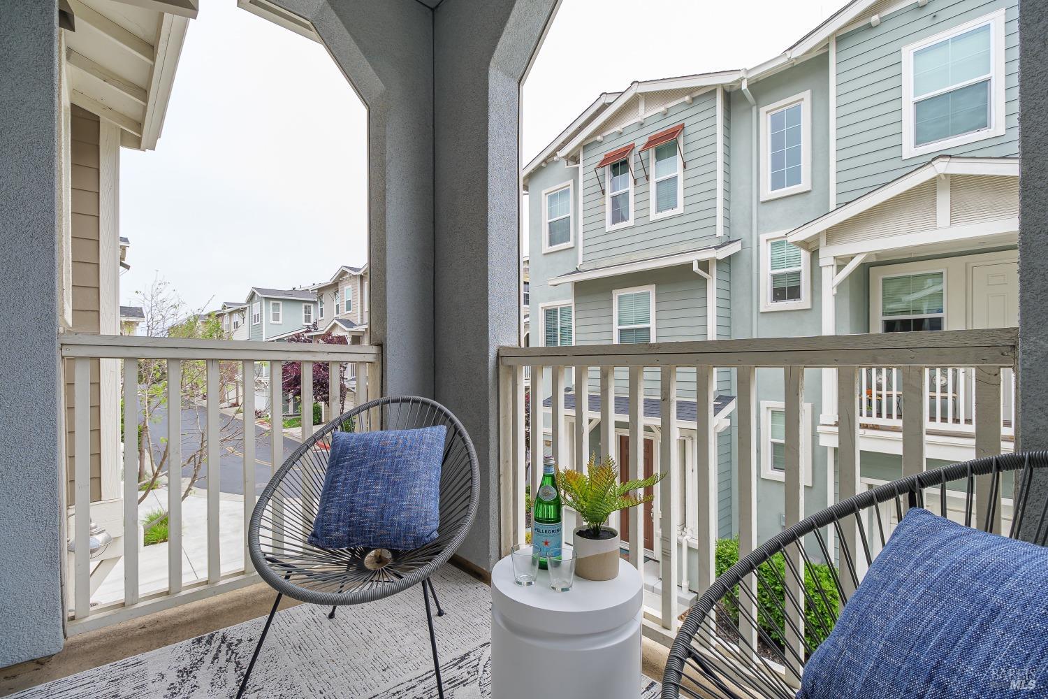 Detail Gallery Image 12 of 21 For 907 Jetty Dr, Richmond,  CA 94804 - 2 Beds | 2/1 Baths