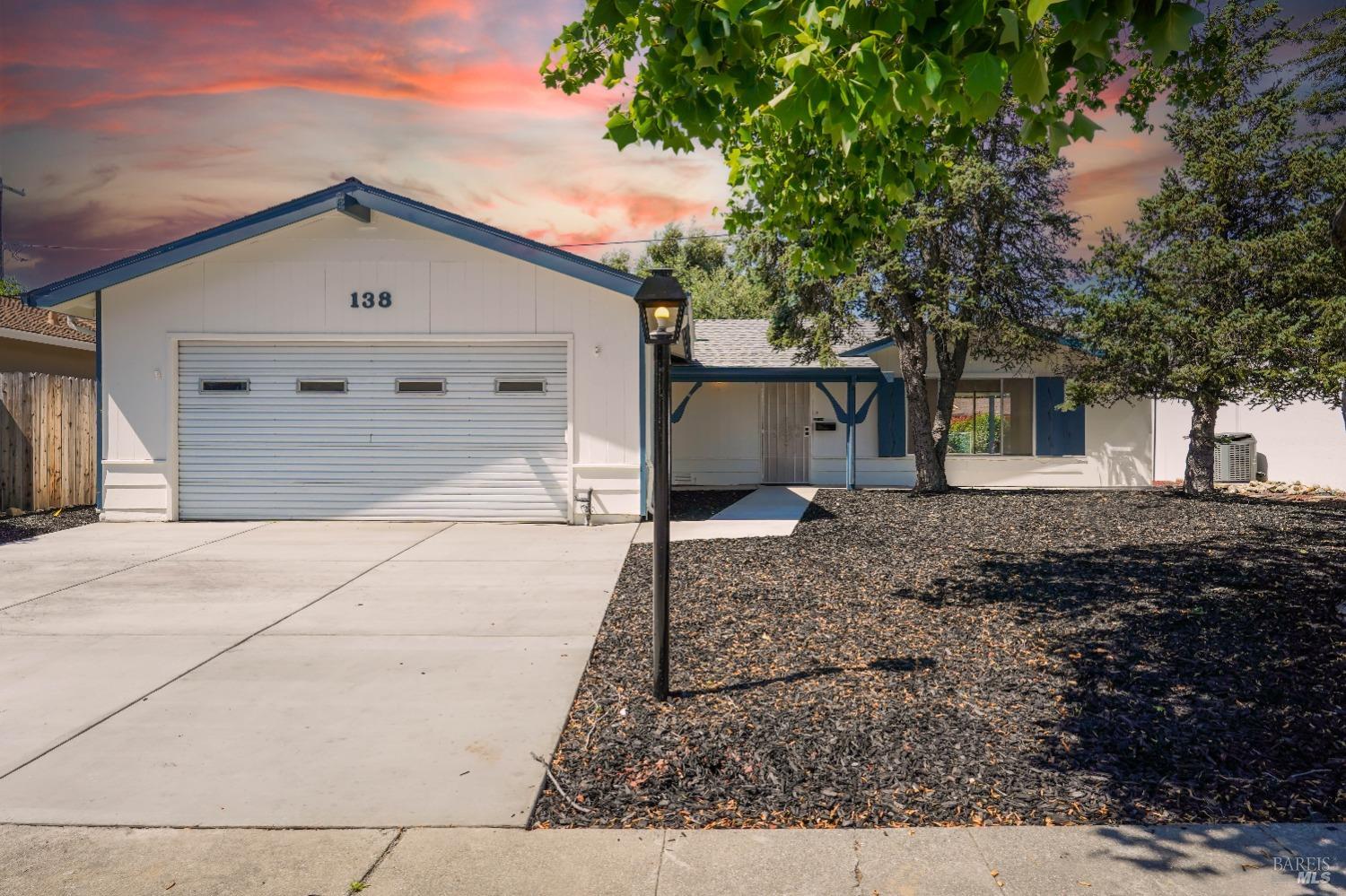 Detail Gallery Image 1 of 1 For 138 Olympic Cir, Vacaville,  CA 95687 - 2 Beds | 2 Baths