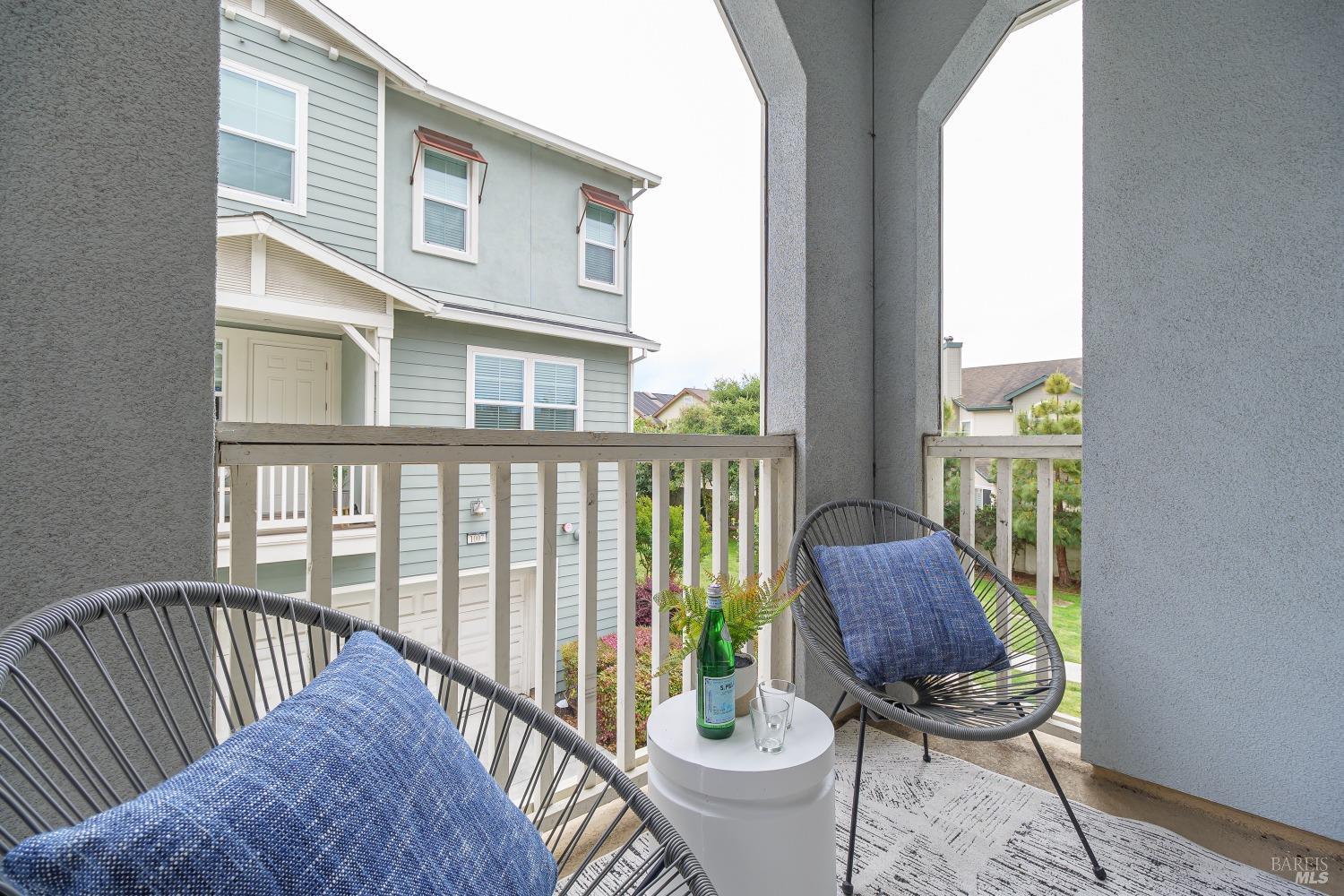 Detail Gallery Image 11 of 21 For 907 Jetty Dr, Richmond,  CA 94804 - 2 Beds | 2/1 Baths