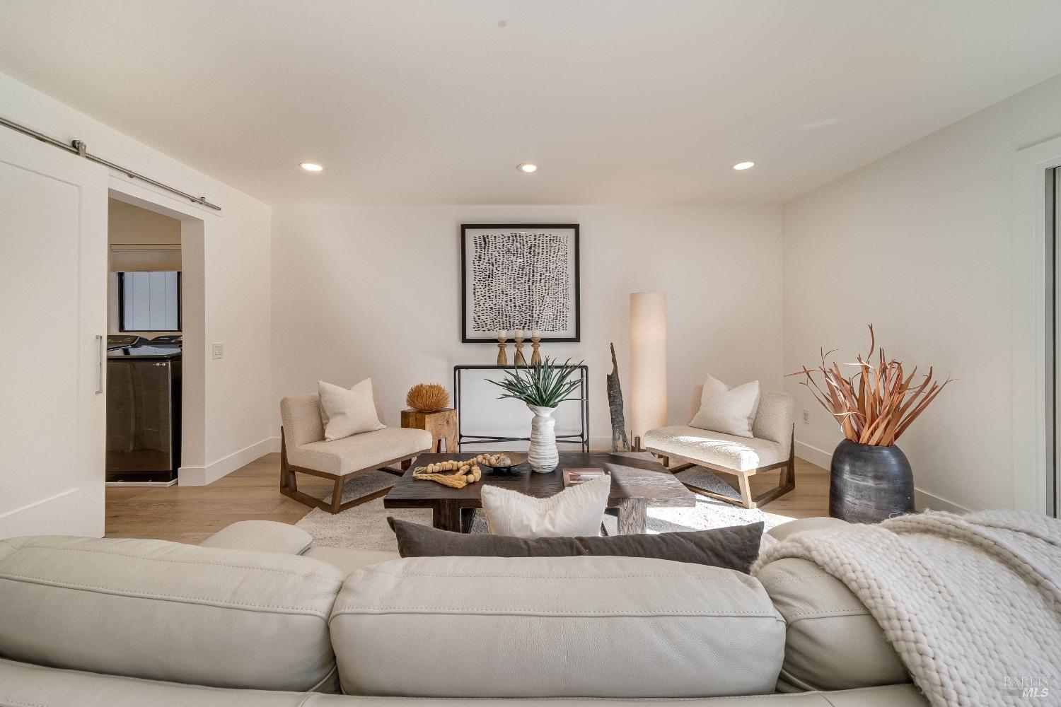 Detail Gallery Image 21 of 67 For 3104 Hyde Park Pl, Napa,  CA 94558 - 4 Beds | 2/1 Baths