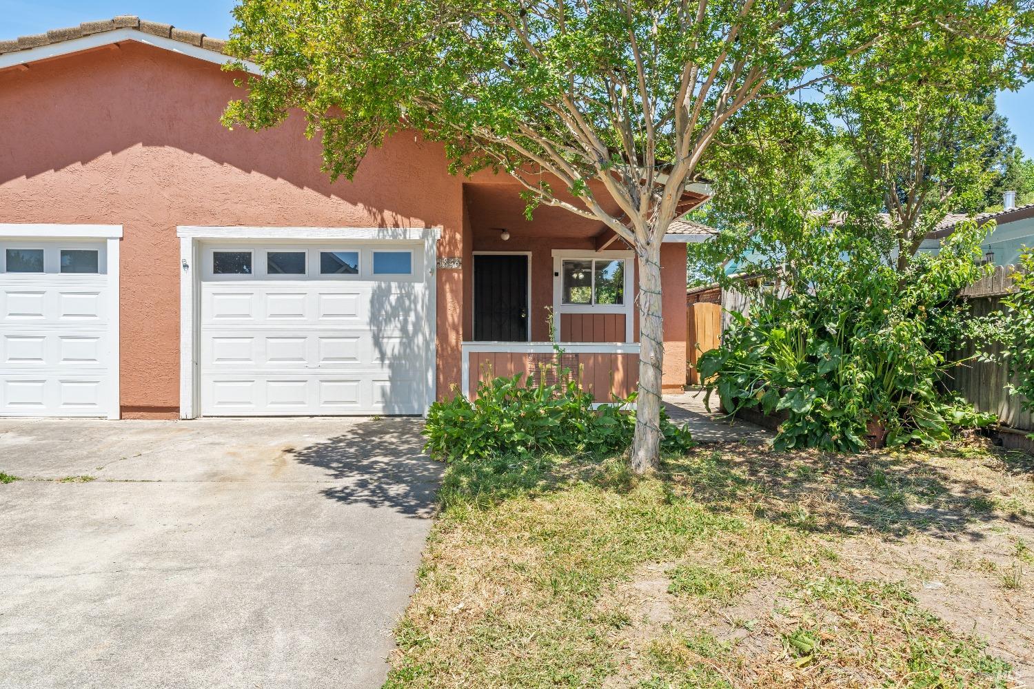 Detail Gallery Image 1 of 22 For 1846 Commons Ct, Windsor,  CA 95492 - 3 Beds | 1 Baths
