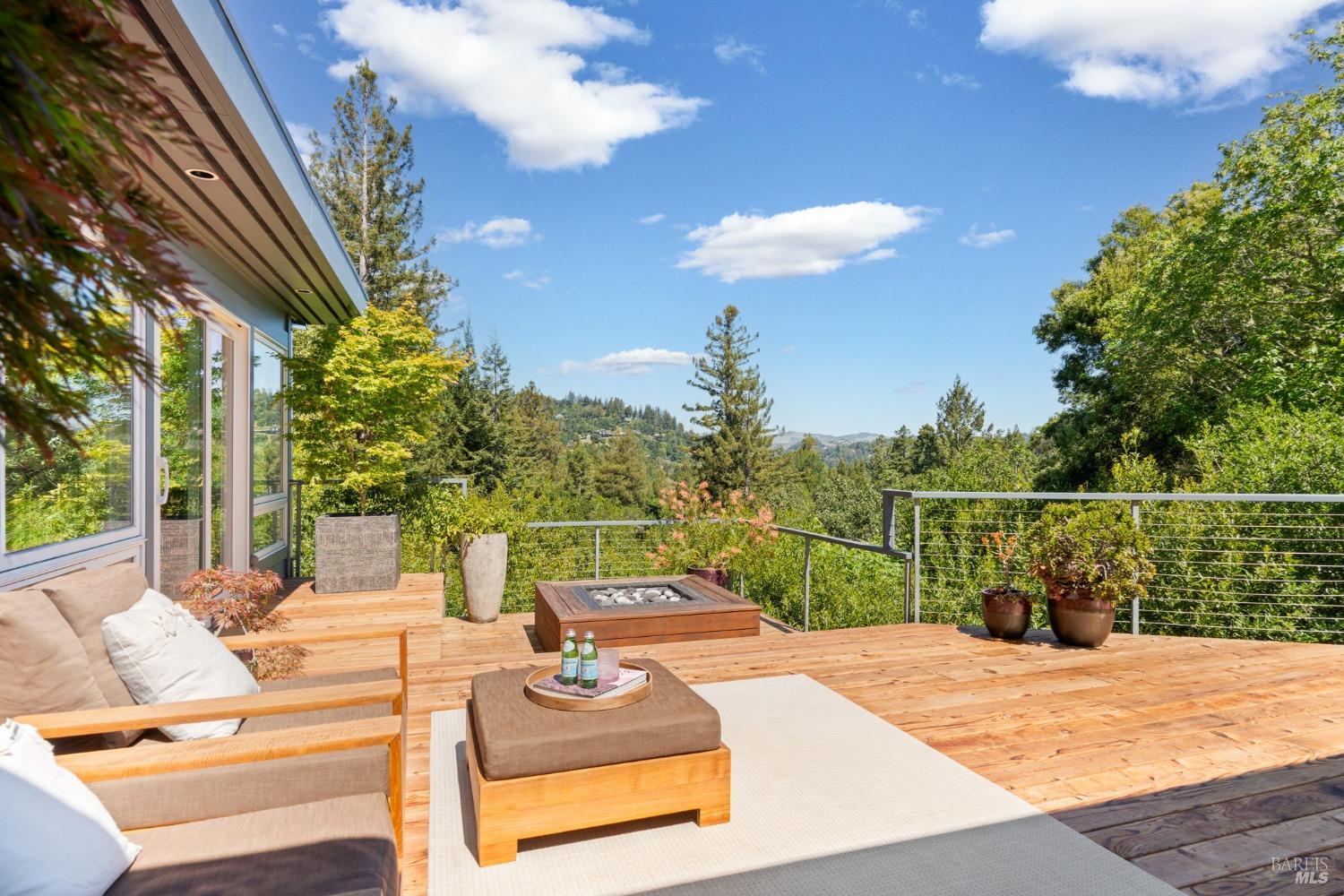 Detail Gallery Image 32 of 59 For 72 Upper Briar Rd, Kentfield,  CA 94904 - 4 Beds | 3 Baths