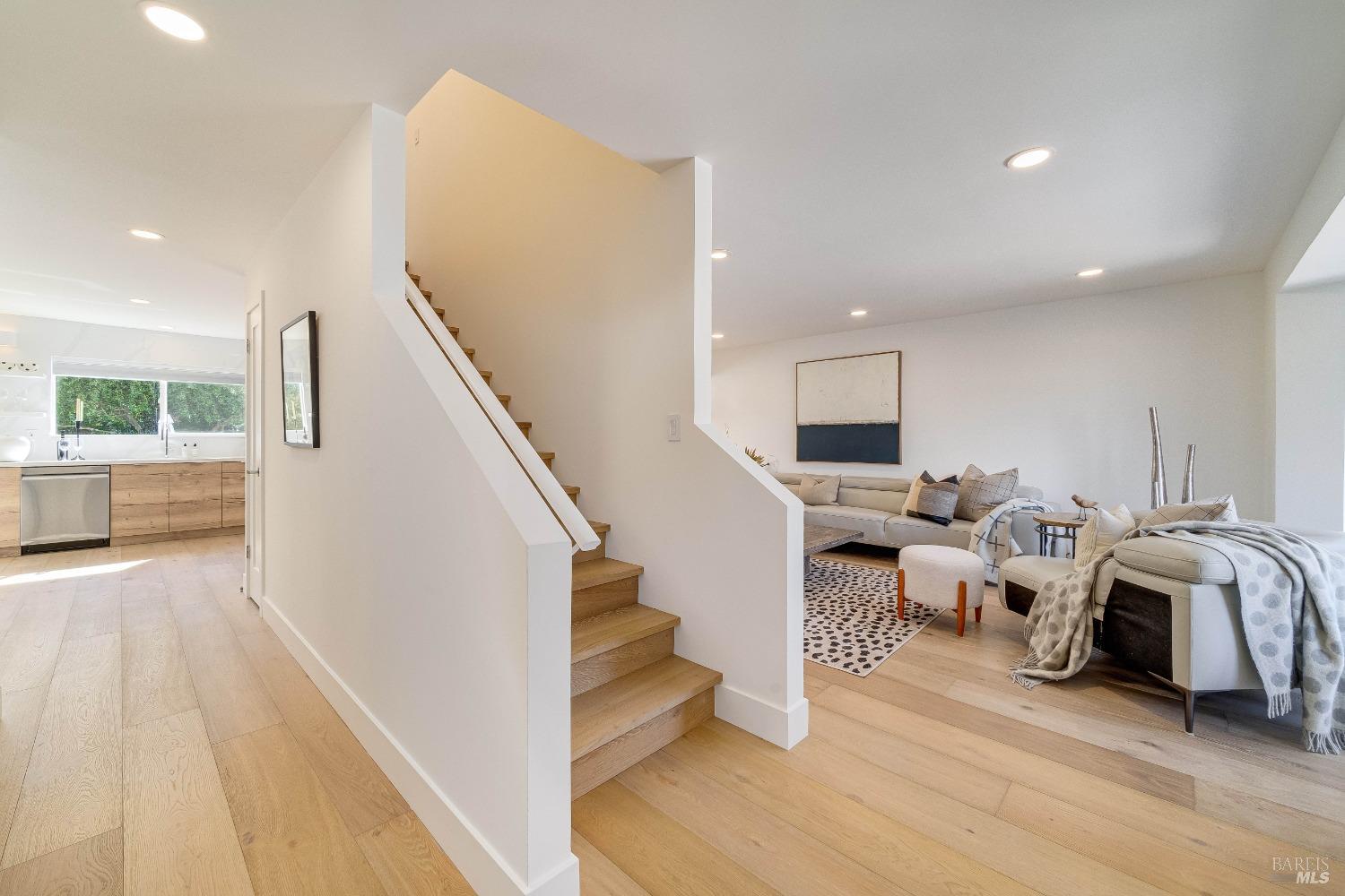 Detail Gallery Image 5 of 67 For 3104 Hyde Park Pl, Napa,  CA 94558 - 4 Beds | 2/1 Baths