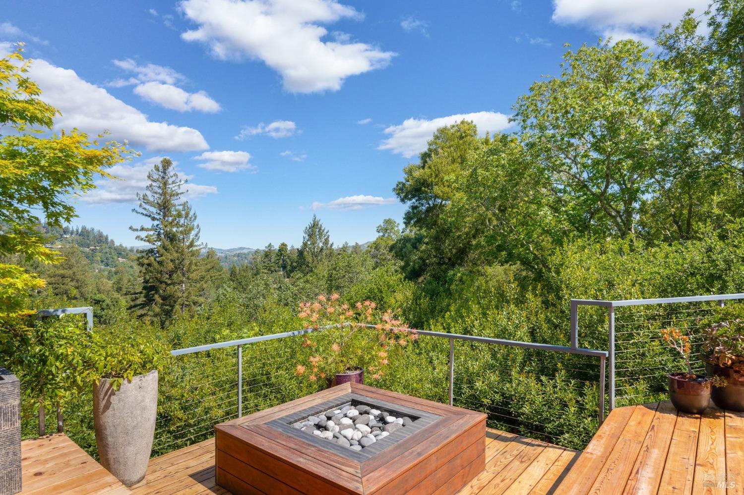 Detail Gallery Image 34 of 59 For 72 Upper Briar Rd, Kentfield,  CA 94904 - 4 Beds | 3 Baths