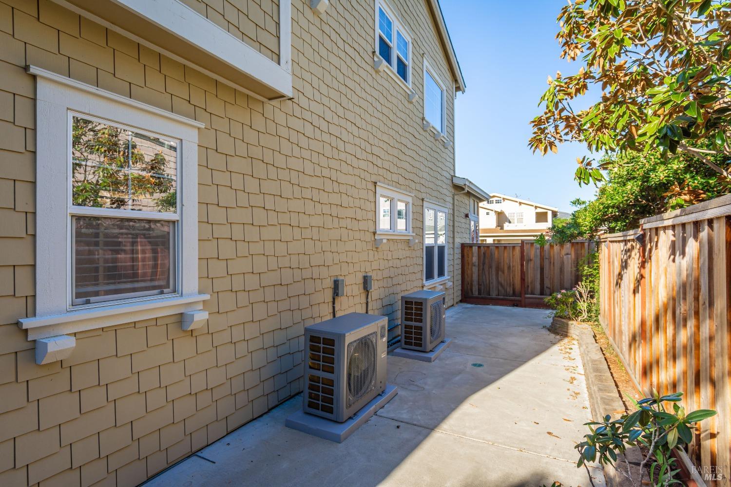 Detail Gallery Image 54 of 61 For 19 Catania Ct, Napa,  CA 94558 - 4 Beds | 3/1 Baths