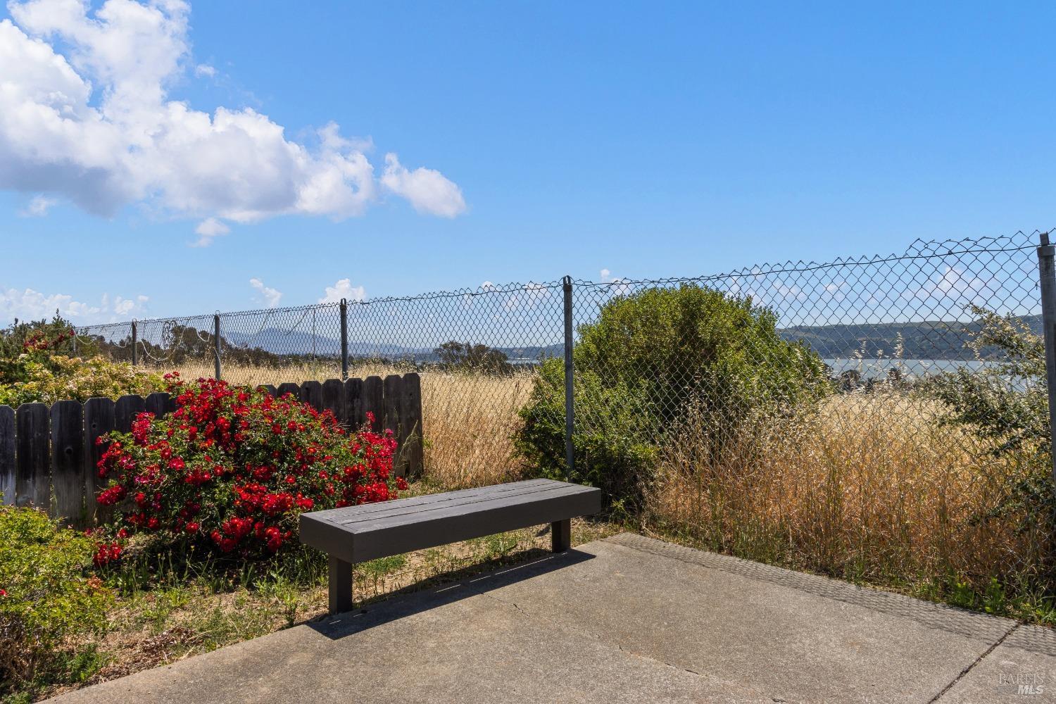 Detail Gallery Image 33 of 33 For 1136 Grove Cir, Benicia,  CA 94510 - 3 Beds | 2/1 Baths