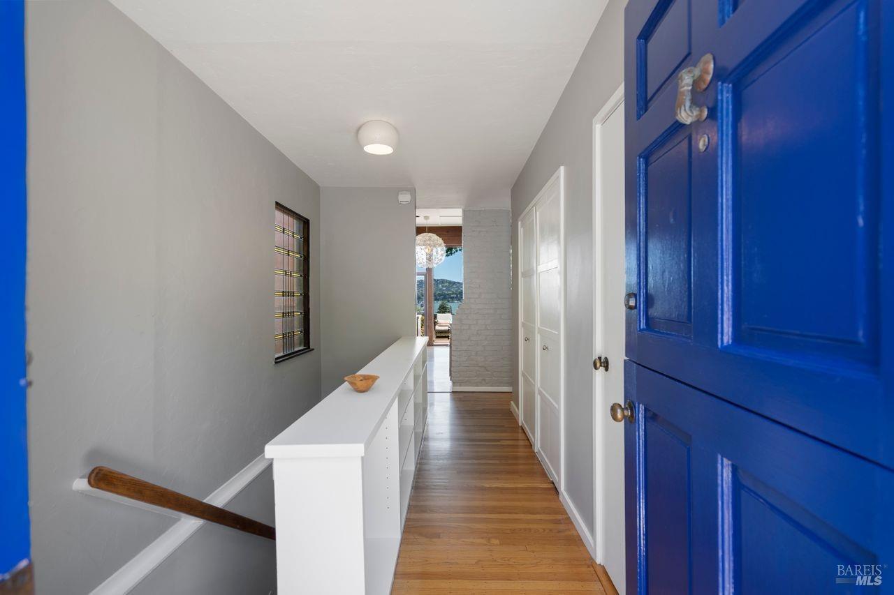 Detail Gallery Image 20 of 43 For 18 Girard Ave, Sausalito,  CA 94965 - 2 Beds | 2/1 Baths