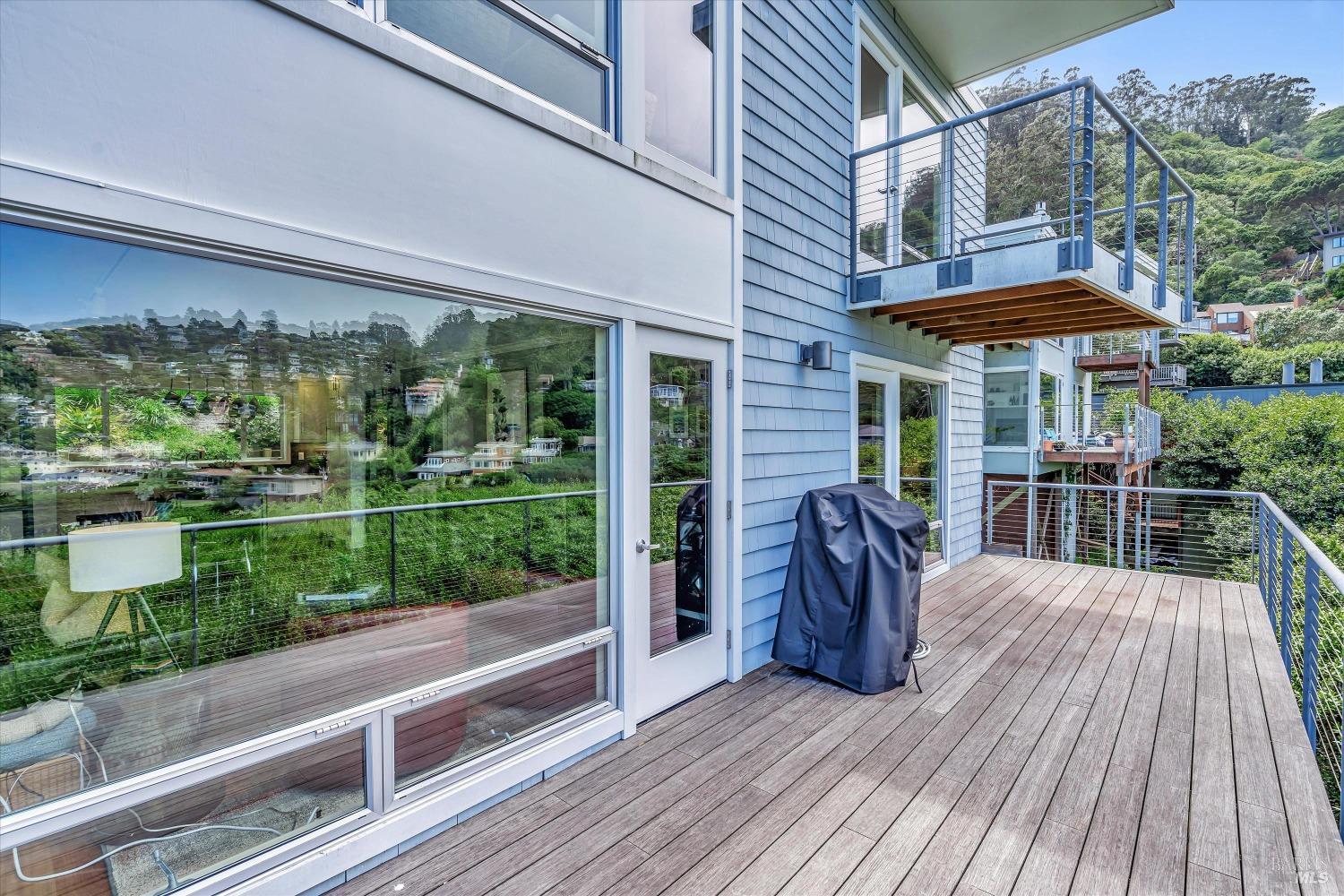 Detail Gallery Image 23 of 52 For 60 Edwards Ave, Sausalito,  CA 94965 - 3 Beds | 2 Baths