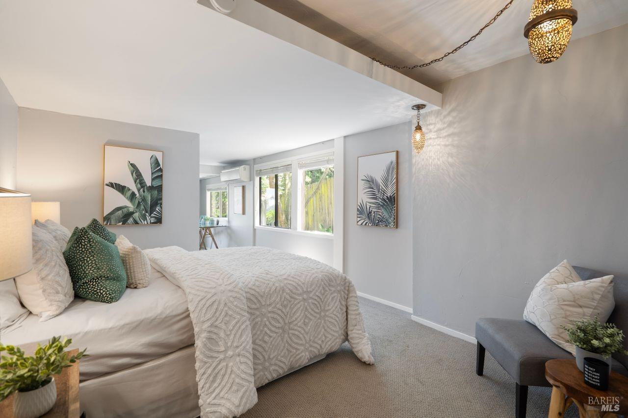 Detail Gallery Image 24 of 43 For 18 Girard Ave, Sausalito,  CA 94965 - 2 Beds | 2/1 Baths