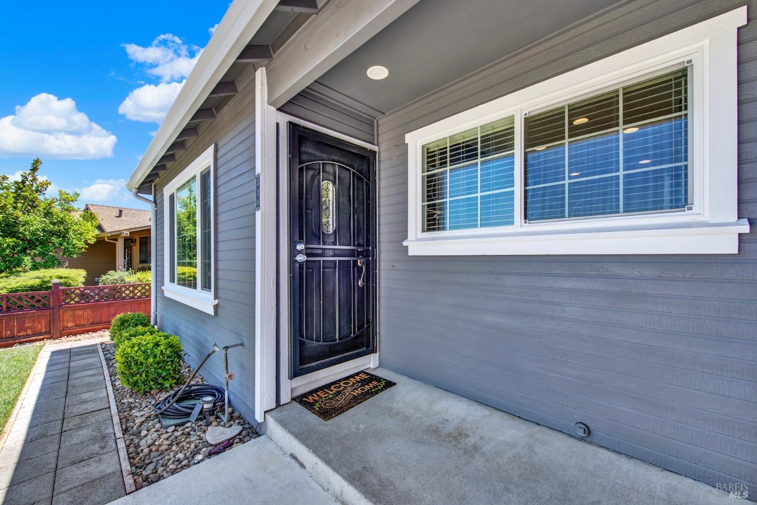 Detail Gallery Image 8 of 64 For 520 Fortuna Dr, Suisun City,  CA 94585 - 3 Beds | 2 Baths