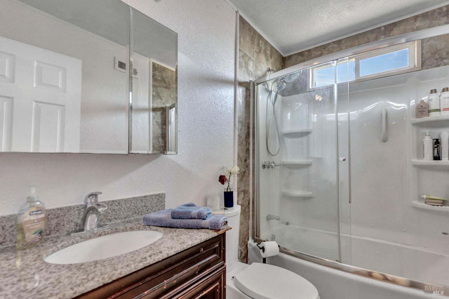 Detail Gallery Image 11 of 35 For 101 Merrimac Ct, Vallejo,  CA 94589 - 3 Beds | 1 Baths