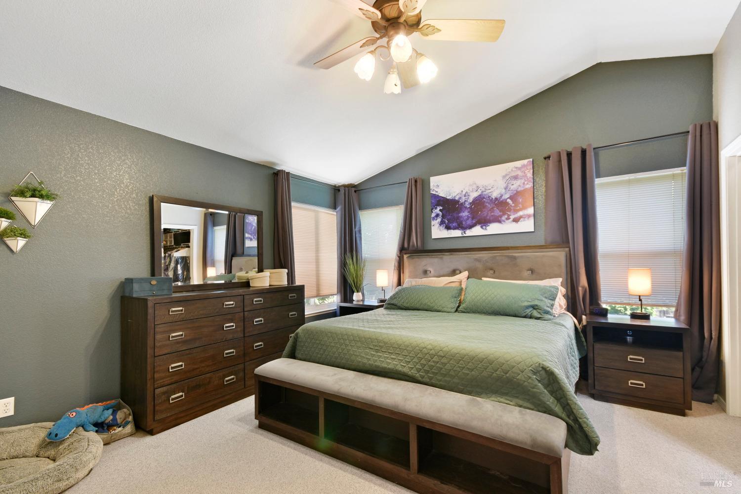 Detail Gallery Image 27 of 43 For 267 Sunridge Way, Vacaville,  CA 95688 - 4 Beds | 2/1 Baths