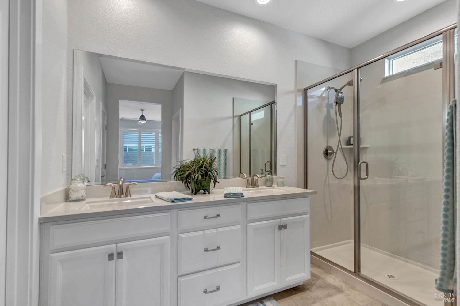 Detail Gallery Image 23 of 50 For 673 Periwinkle Dr, Vacaville,  CA 95687 - 4 Beds | 2/1 Baths