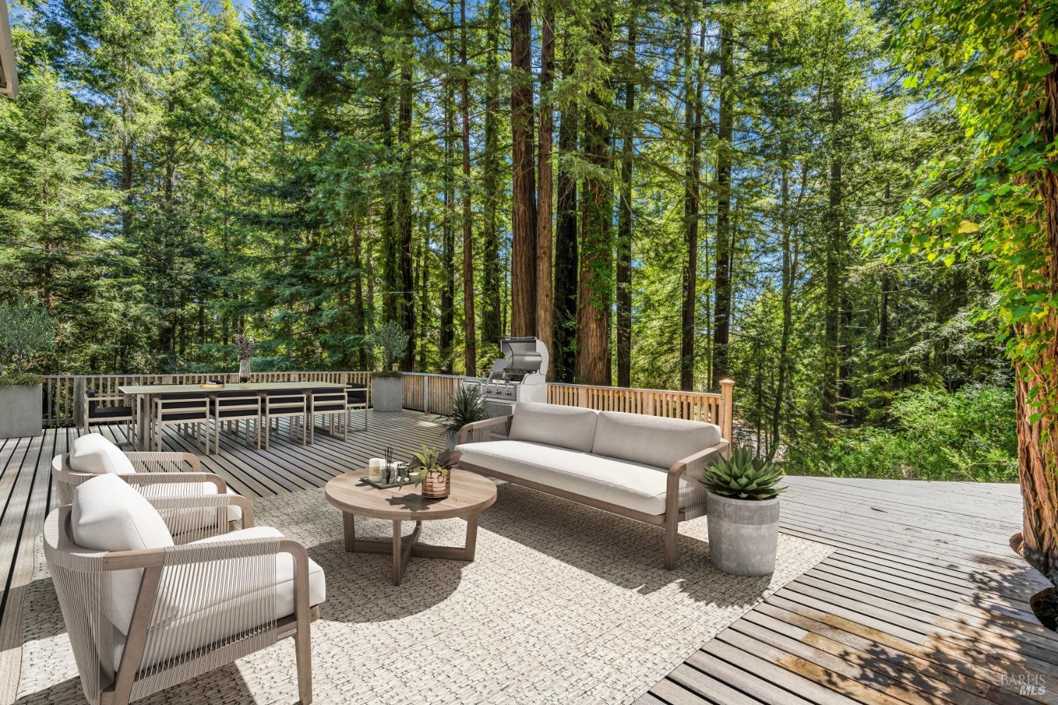 Detail Gallery Image 23 of 53 For 14600 Gabes Rock Rd, Guerneville,  CA 95446 - 3 Beds | 2 Baths