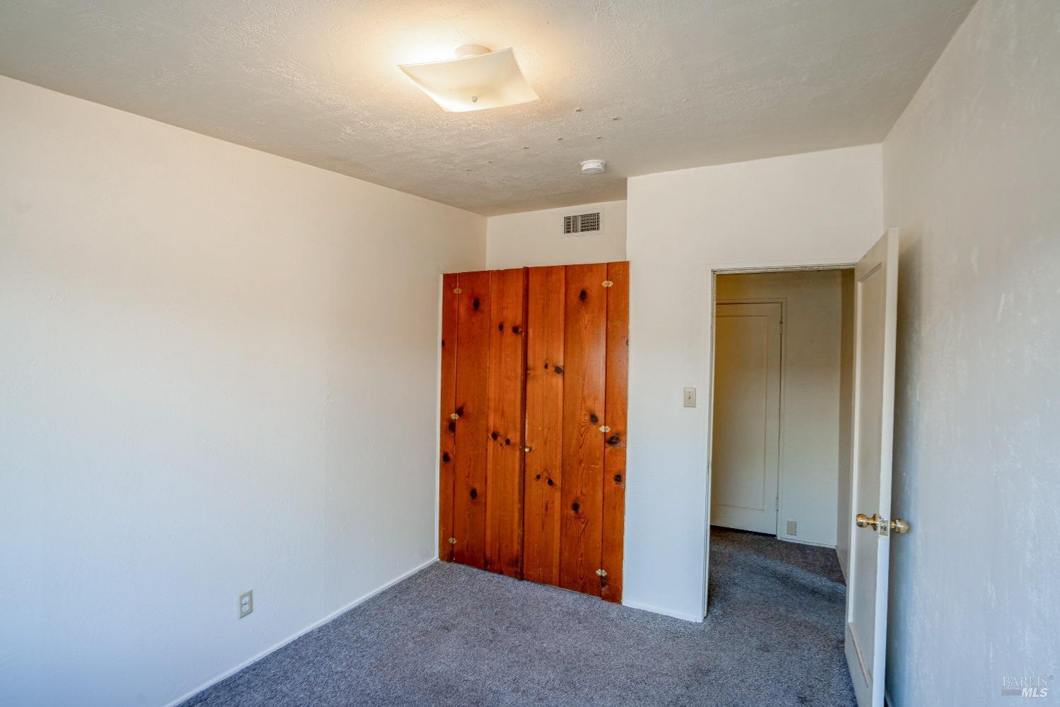 Detail Gallery Image 13 of 29 For 1853 Elm St, Ukiah,  CA 95482 - 3 Beds | 1 Baths
