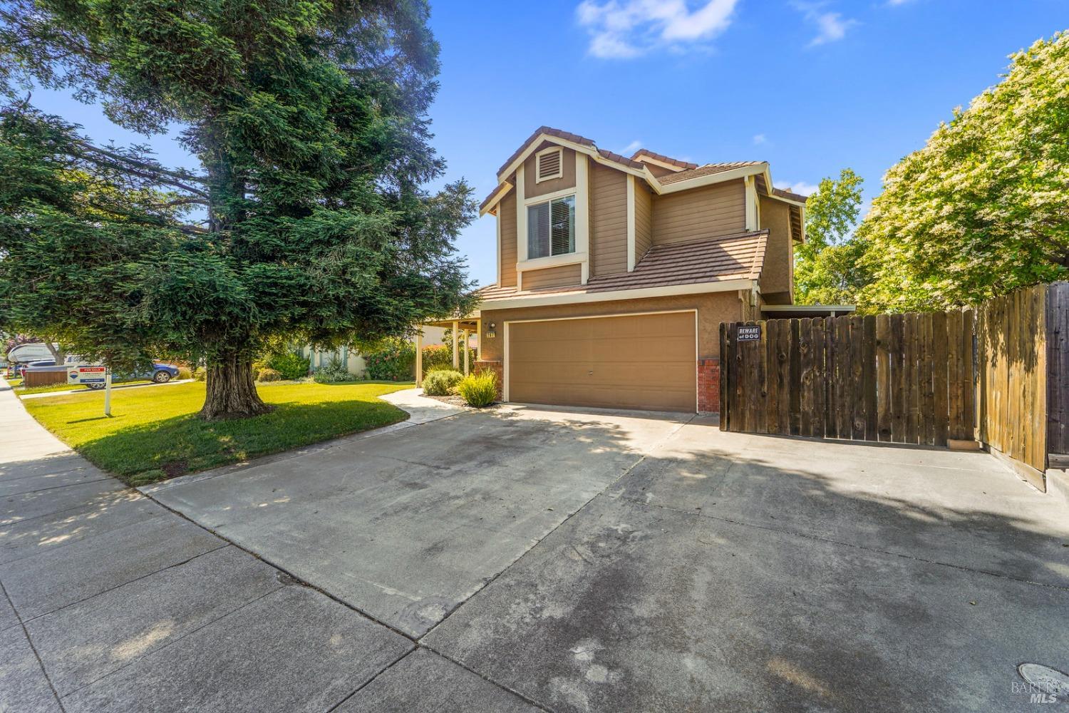 Detail Gallery Image 1 of 36 For 267 Harvest Dr, Vacaville,  CA 95687 - 4 Beds | 2/1 Baths
