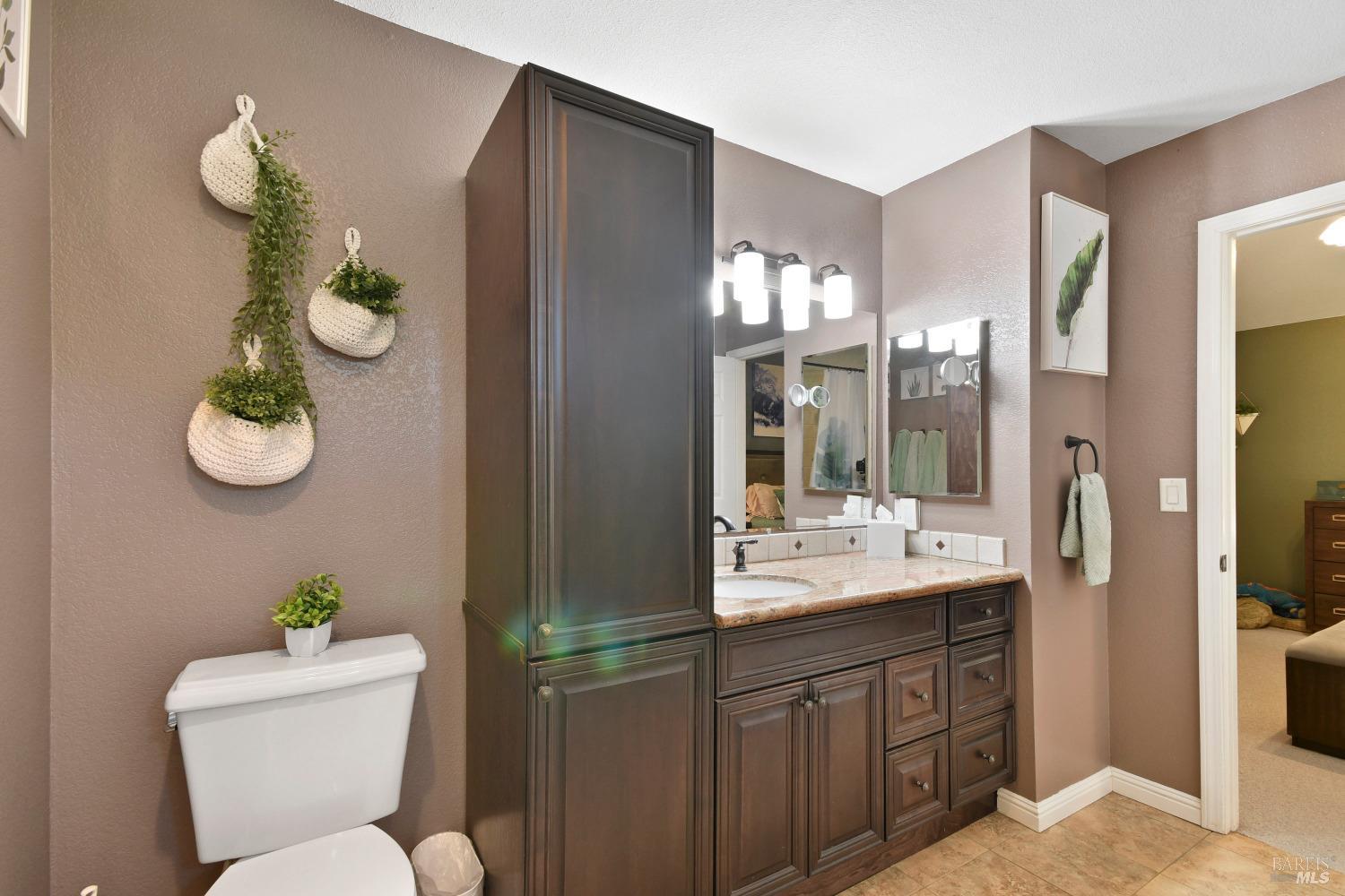 Detail Gallery Image 29 of 40 For 267 Sunridge Way, Vacaville,  CA 95688 - 4 Beds | 2/1 Baths