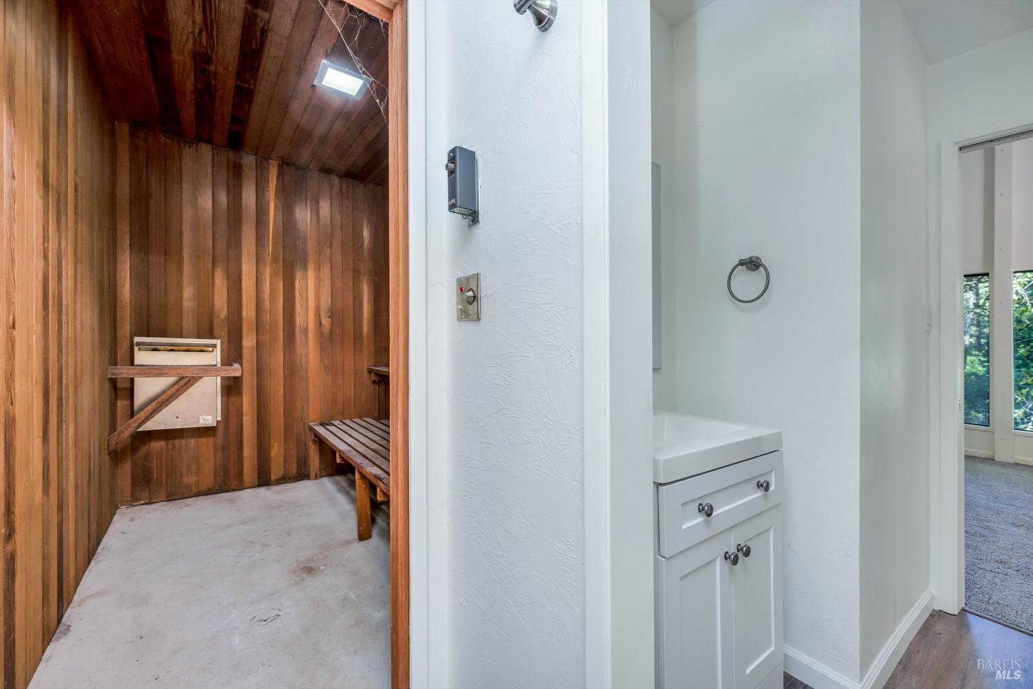 Detail Gallery Image 35 of 53 For 14600 Gabes Rock Rd, Guerneville,  CA 95446 - 3 Beds | 2 Baths