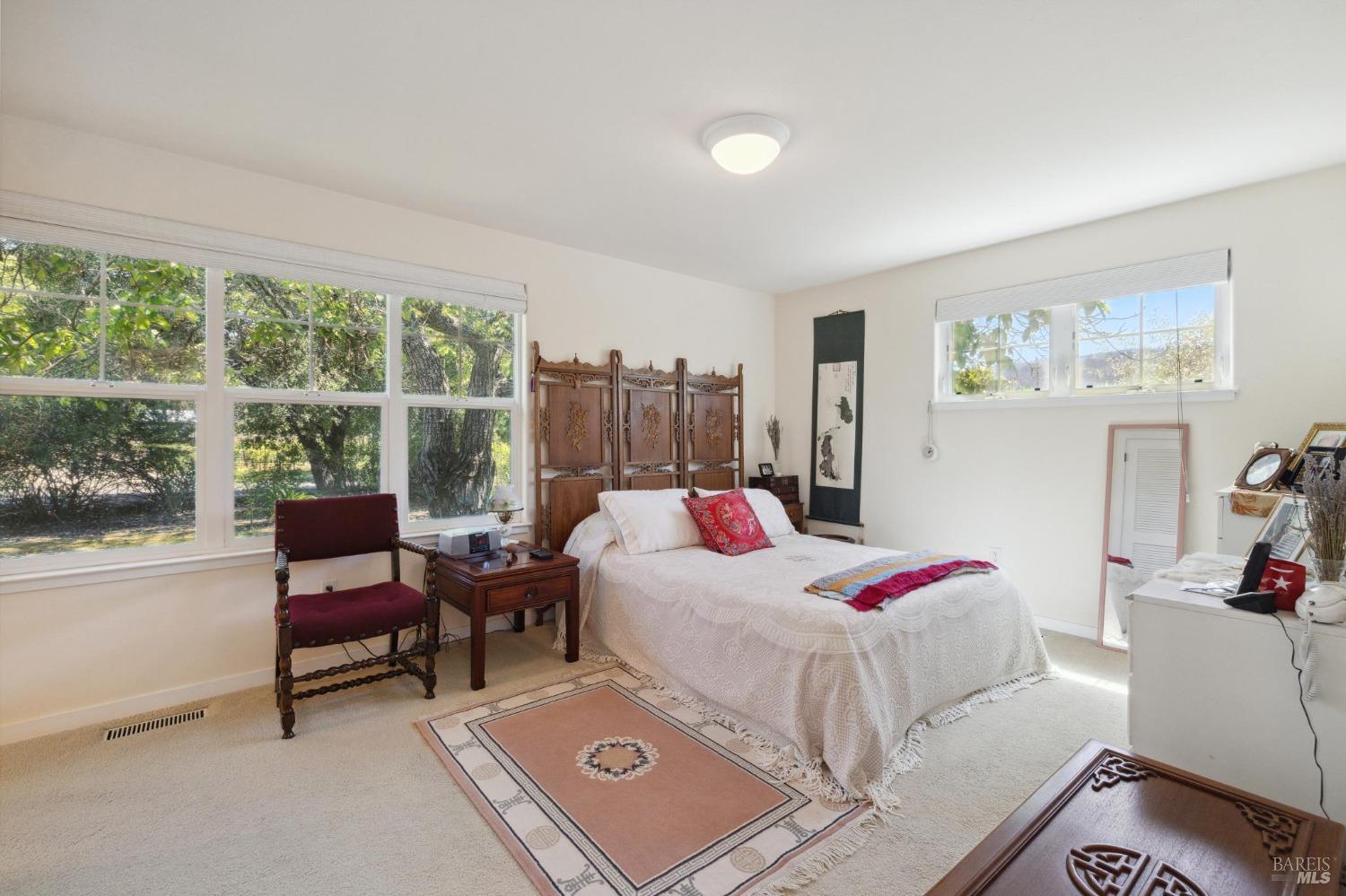 Detail Gallery Image 19 of 39 For 2122 Pickett Rd, Calistoga,  CA 94515 - 3 Beds | 2/1 Baths