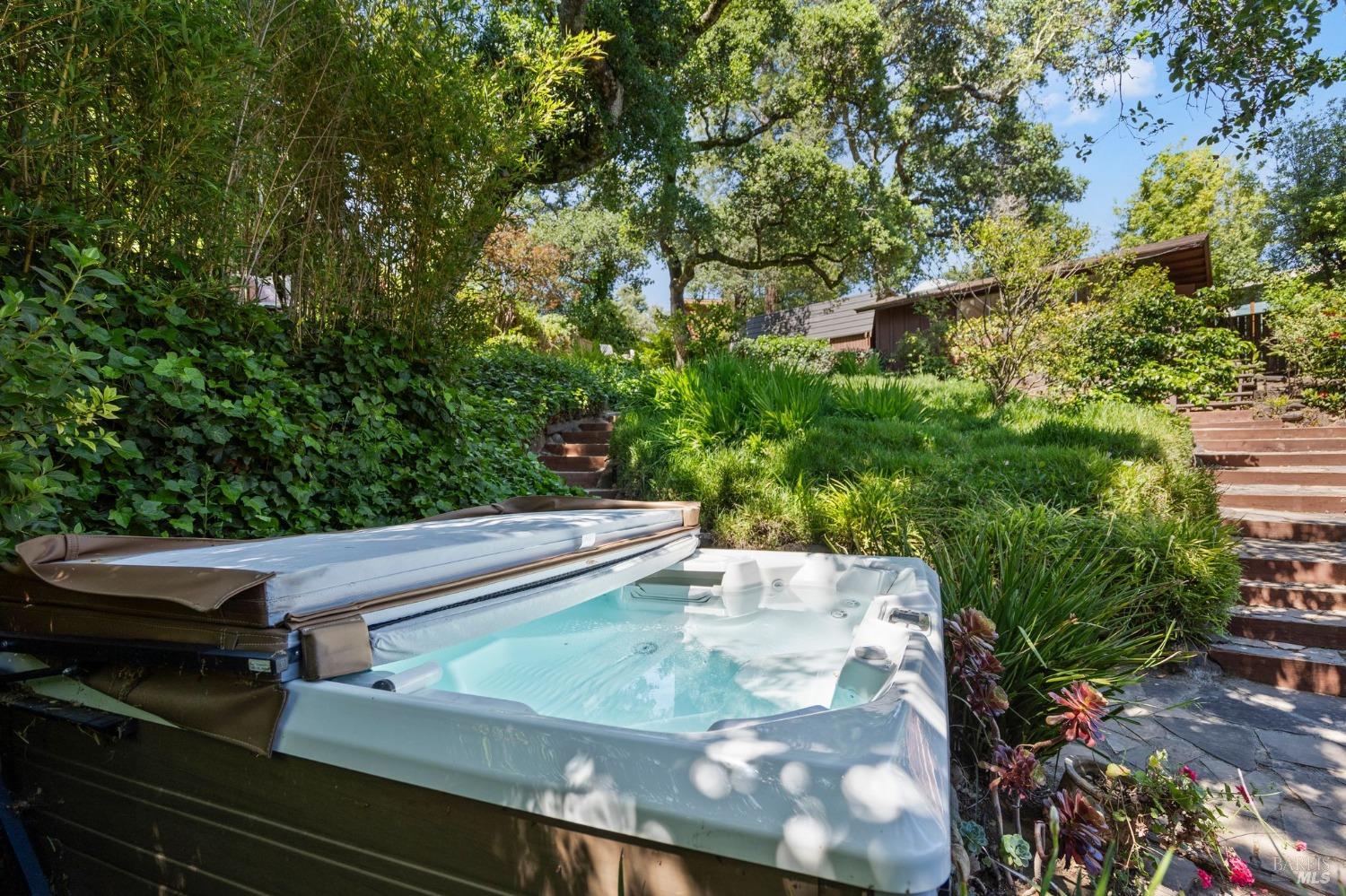 Detail Gallery Image 38 of 53 For 378 Scenic Rd, Fairfax,  CA 94930 - 2 Beds | 2 Baths