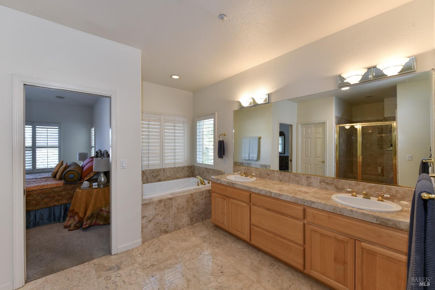 Detail Gallery Image 22 of 35 For 133 Stone Mountain Cir, Napa,  CA 94558 - 4 Beds | 2/1 Baths