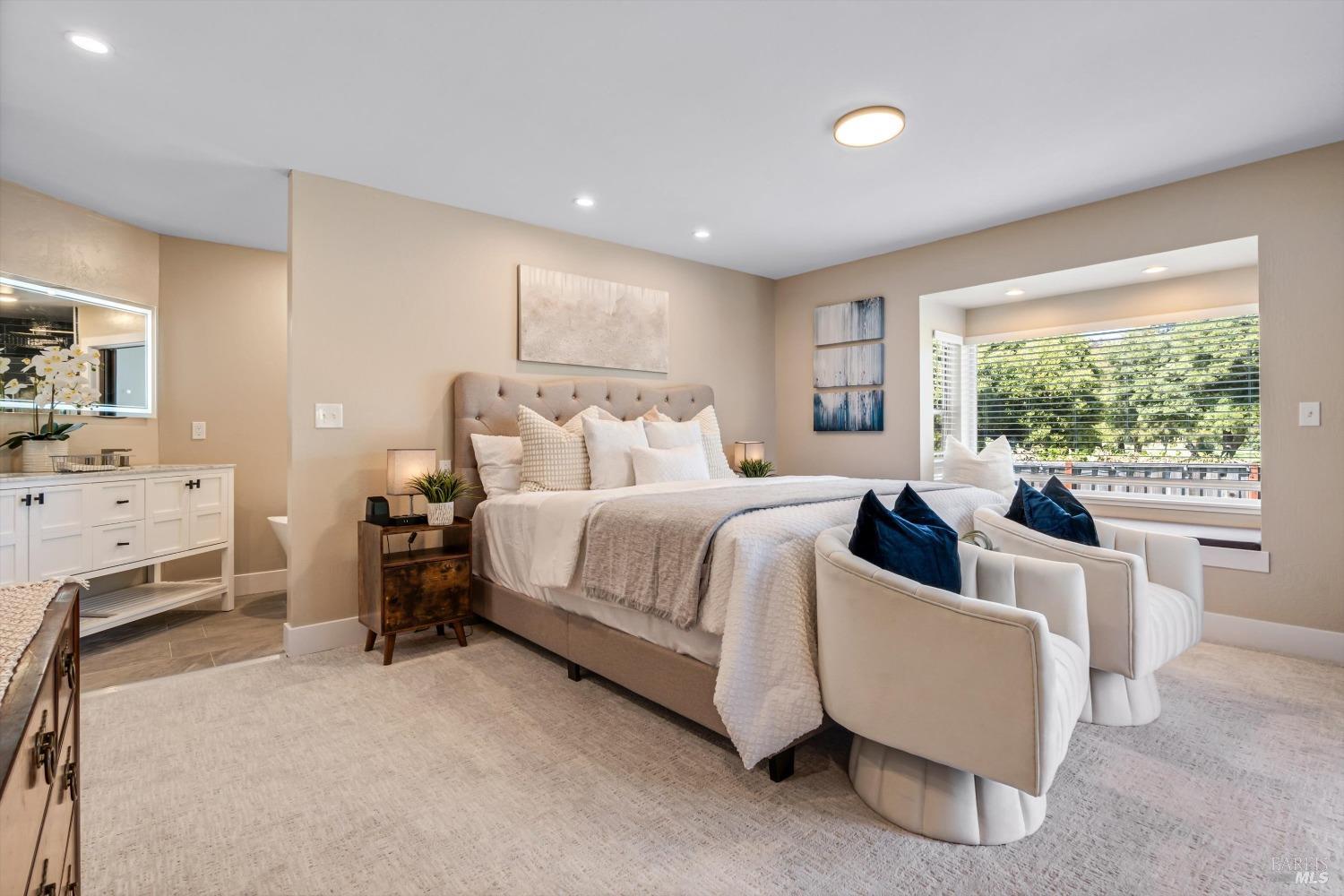 Detail Gallery Image 15 of 27 For 291 Riviera Dr, San Rafael,  CA 94901 - 4 Beds | 2 Baths