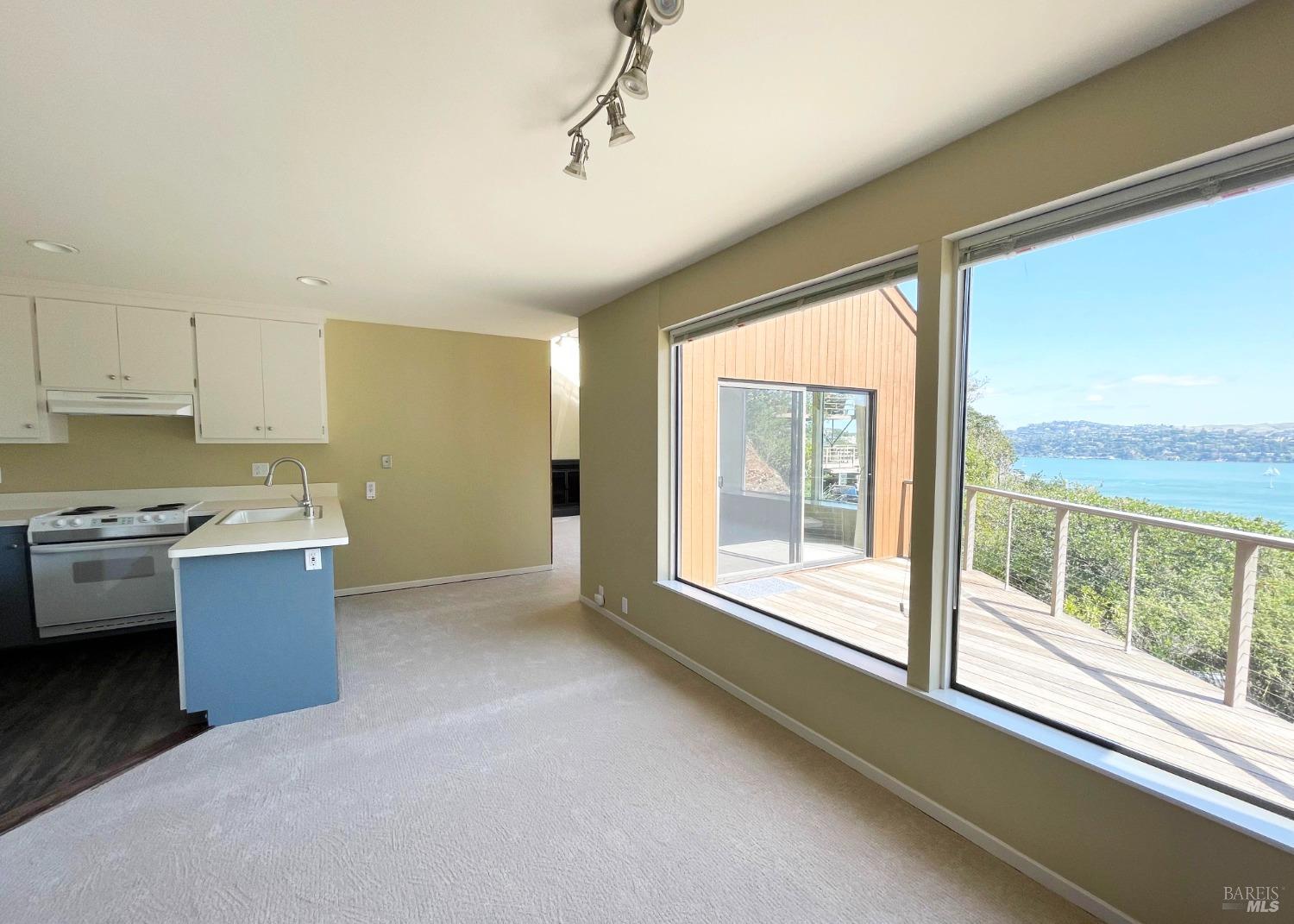 Detail Gallery Image 27 of 40 For 101 Edwards Ave, Sausalito,  CA 94965 - 4 Beds | 4 Baths