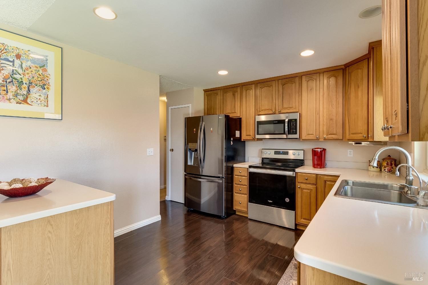 Detail Gallery Image 9 of 42 For 315 Canvasback Dr, Suisun City,  CA 94585 - 4 Beds | 2 Baths