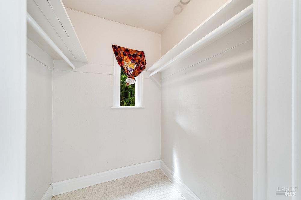 Detail Gallery Image 23 of 55 For 1613 Ashby Ave, Berkeley,  CA 94703 - 3 Beds | 1/1 Baths