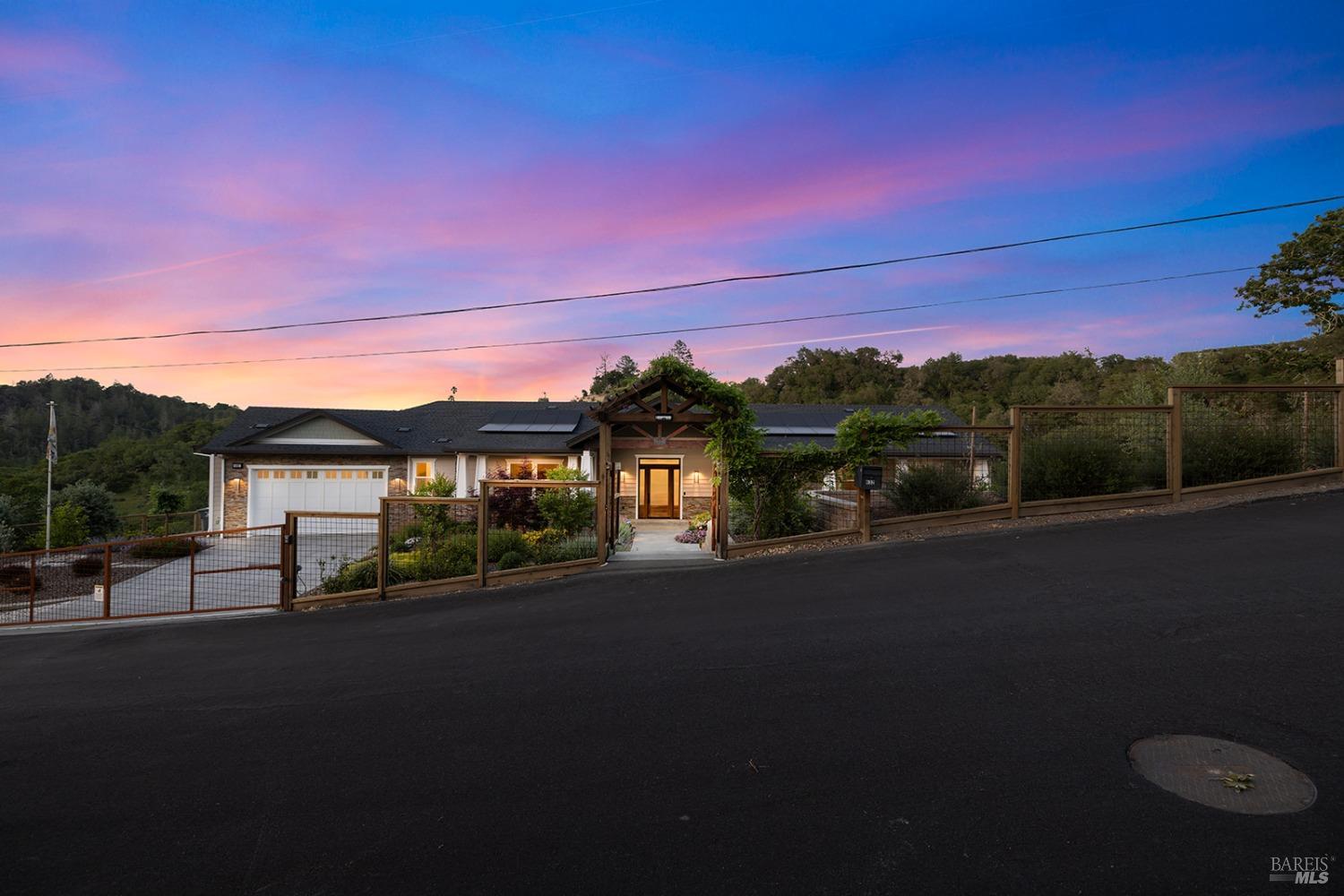 Detail Gallery Image 6 of 99 For 632 Vista Grande Pl, Santa Rosa,  CA 95403 - 4 Beds | 2/1 Baths