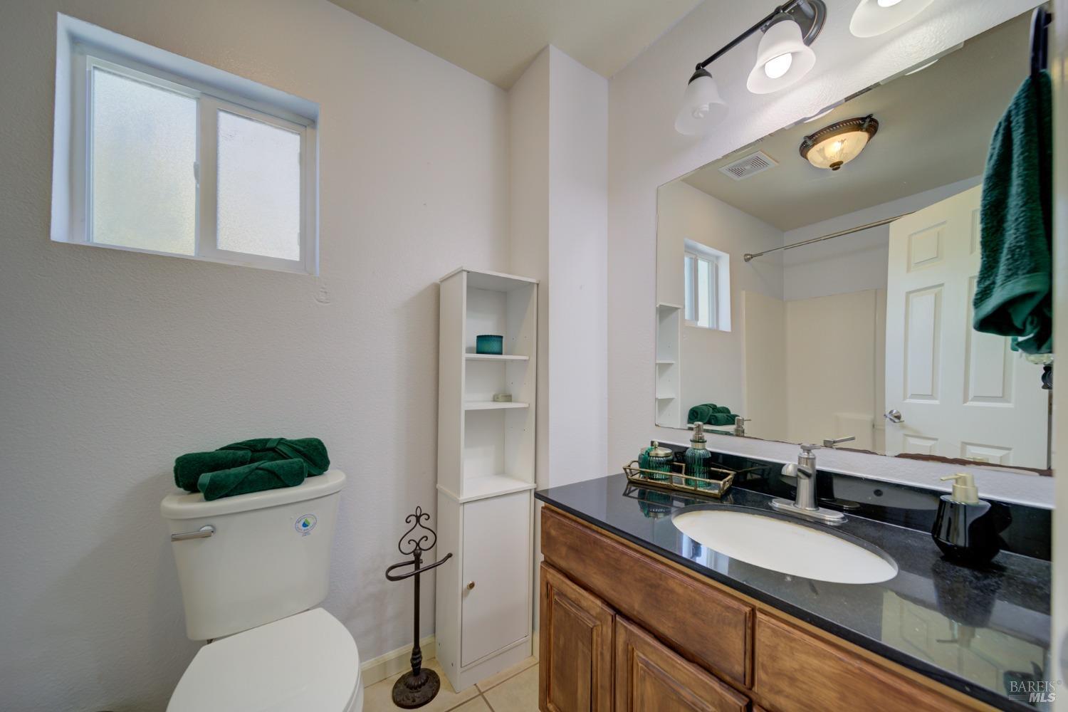 Detail Gallery Image 16 of 29 For 1608 1st St, Richmond,  CA 94801 - 3 Beds | 2/1 Baths