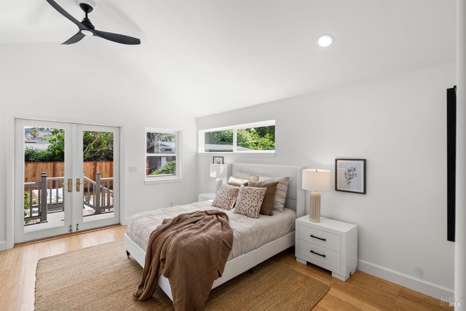 Detail Gallery Image 9 of 36 For 9 Harte Ave, San Rafael,  CA 94901 - 3 Beds | 2 Baths