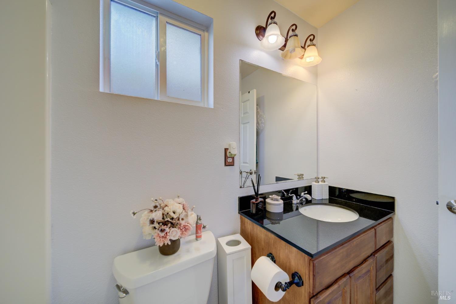 Detail Gallery Image 23 of 29 For 1608 1st St, Richmond,  CA 94801 - 3 Beds | 2/1 Baths