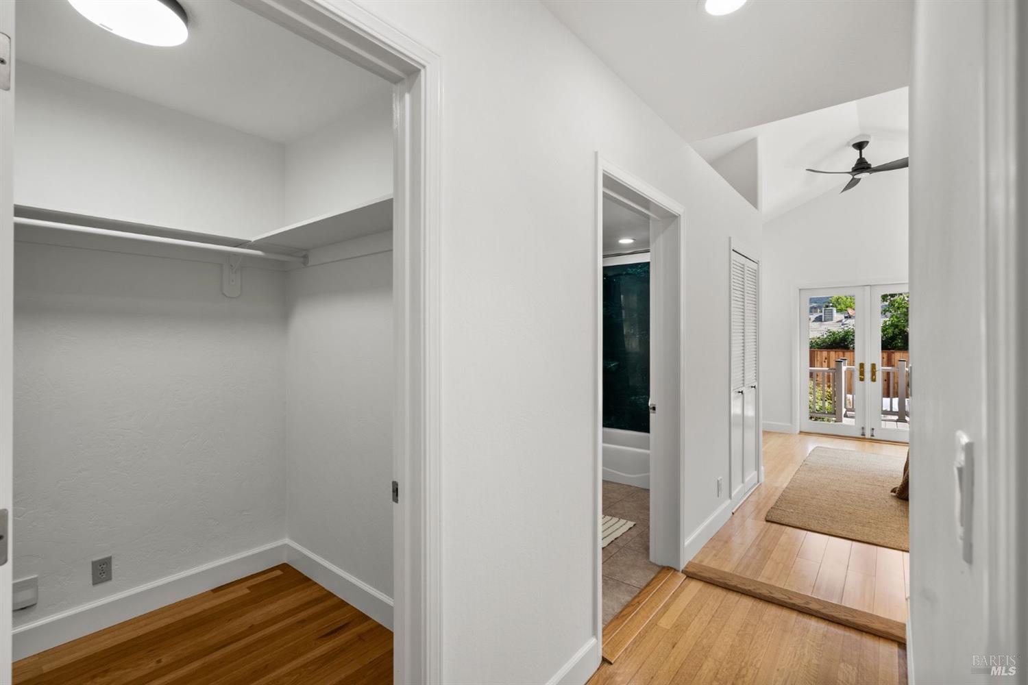 Detail Gallery Image 13 of 36 For 9 Harte Ave, San Rafael,  CA 94901 - 3 Beds | 2 Baths
