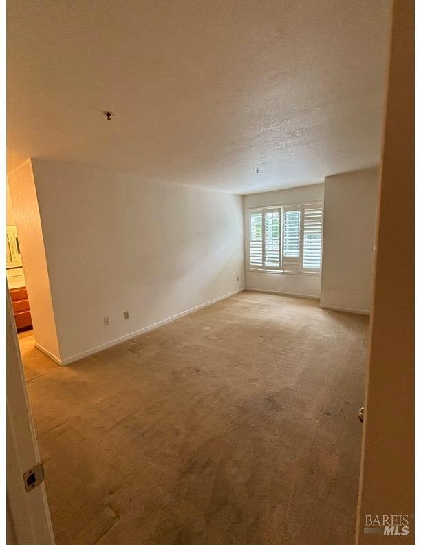 Detail Gallery Image 9 of 19 For 134 Sandpiper Ct, Novato,  CA 94949 - 2 Beds | 2 Baths